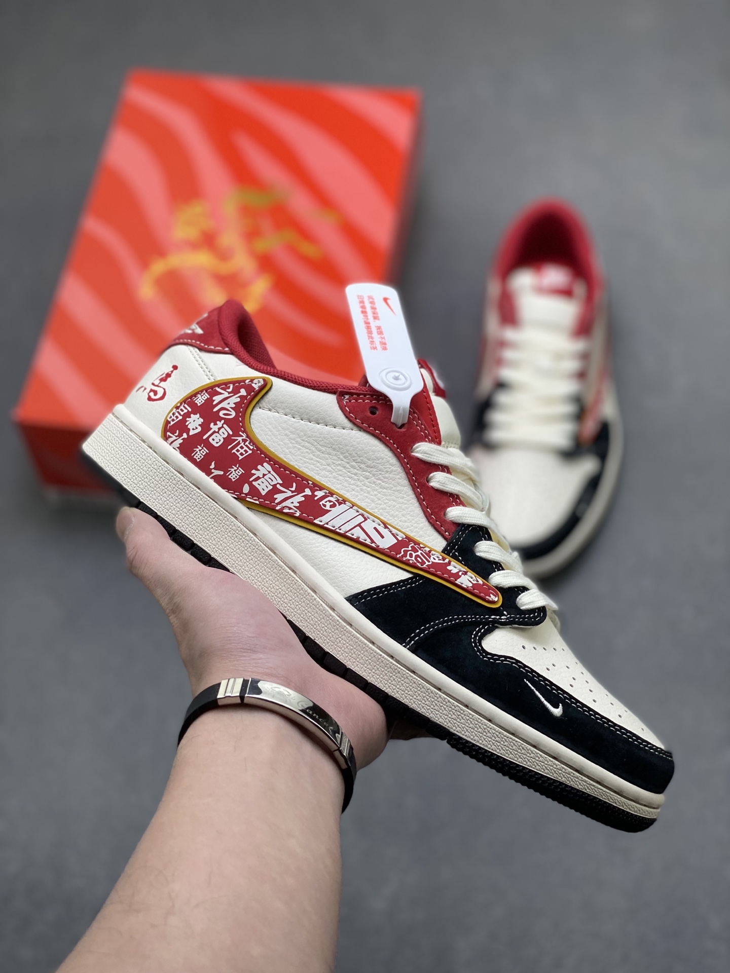 _dpU9skwAImAg9MJtvng1rM0VZqGk05ACj7z4sVQ