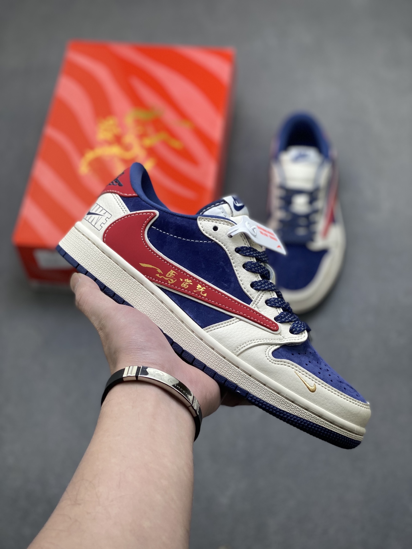 _dgI9sIfl_L7qT5oYc5Ezz3sI0C3imX_gxABLXgg