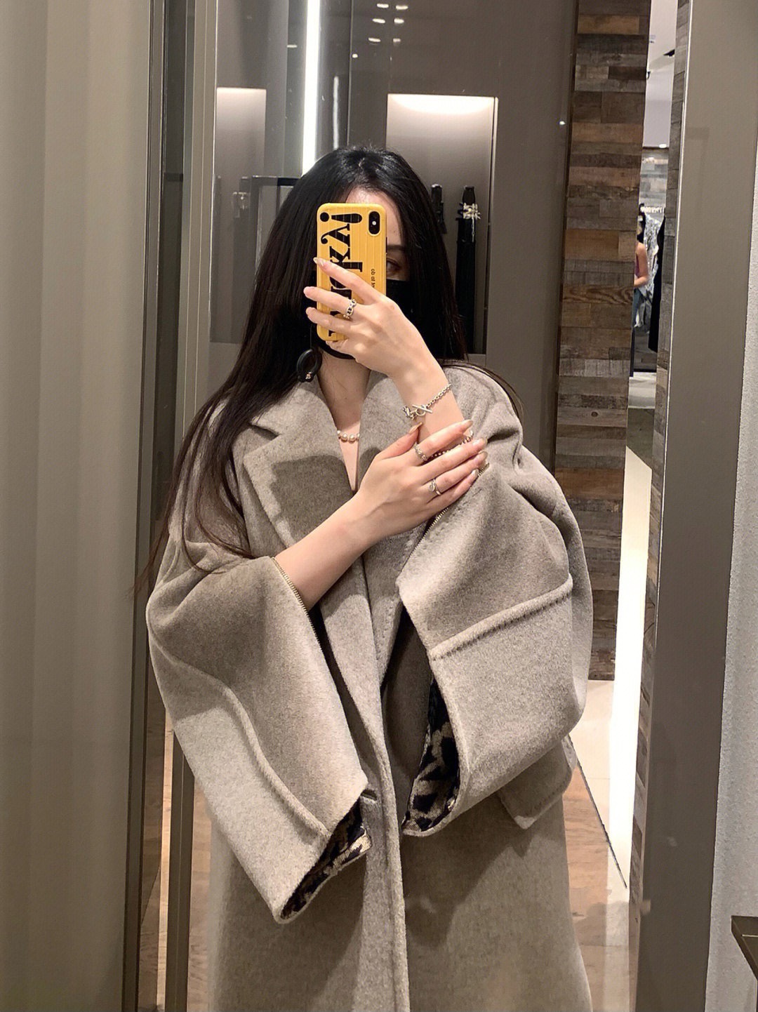 Max Mara Ethel Coat: Luxurious Alpaca & Cashmere Blend, Double-Breasted Design 3 i1723608751 3145 5