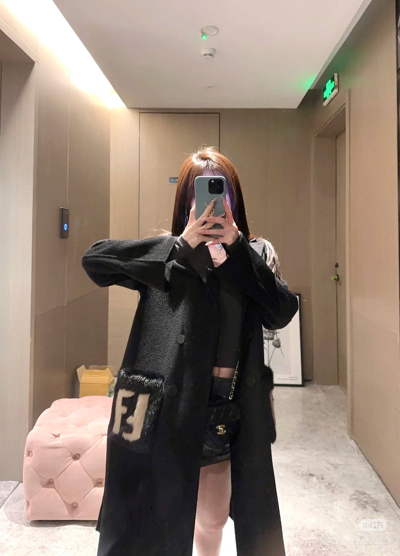 Fendi Wool-Cashmere Blend Coat with Mink Pocket Detail - New Arrival 3 i1725504699 1047 7