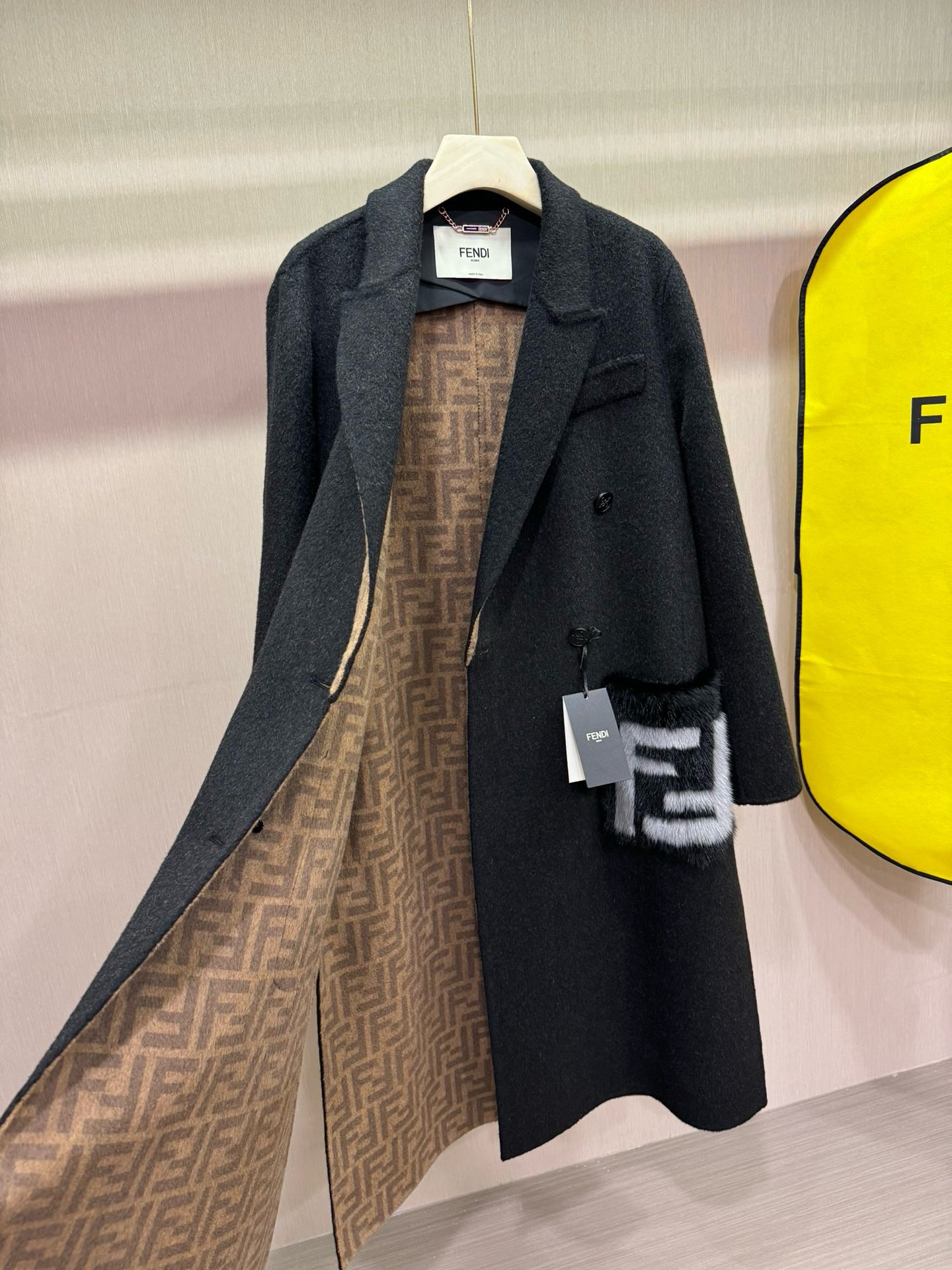 Fendi Wool-Cashmere Blend Coat with Mink Pocket Detail - New Arrival 10 i1725504699 9919 8