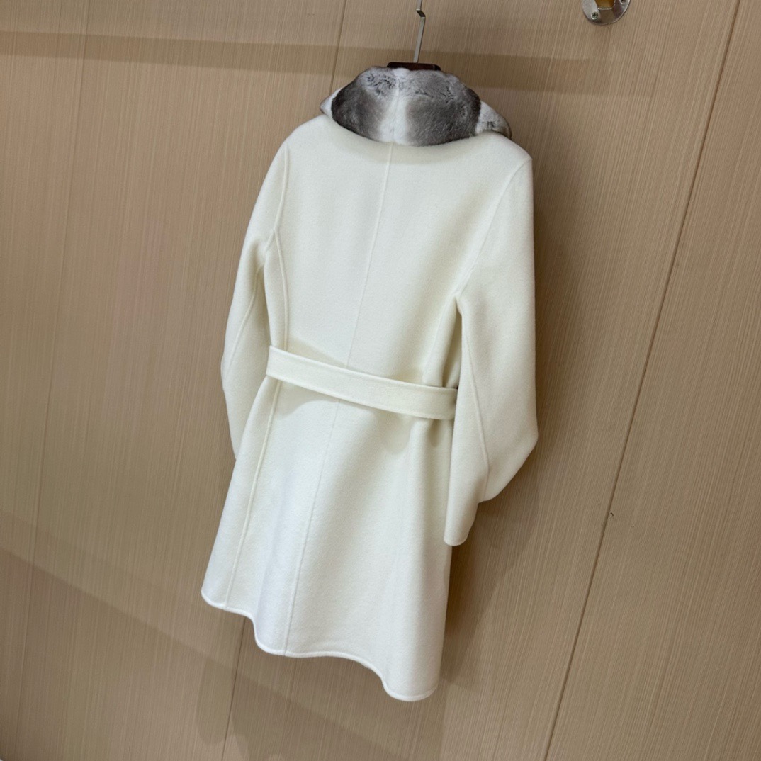 Elegant Cashmere & Rabbit Fur Coat - Warm, Soft, and Luxurious Outerwear 7 i1728901214 623 5