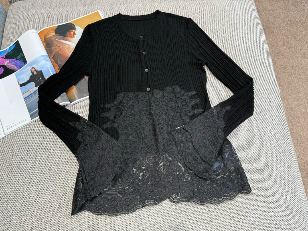 Elegant Lace Trimmed Cardigan in Premium Yangtze Wool - Autumn Collection 7 i1752289711 9698 4
