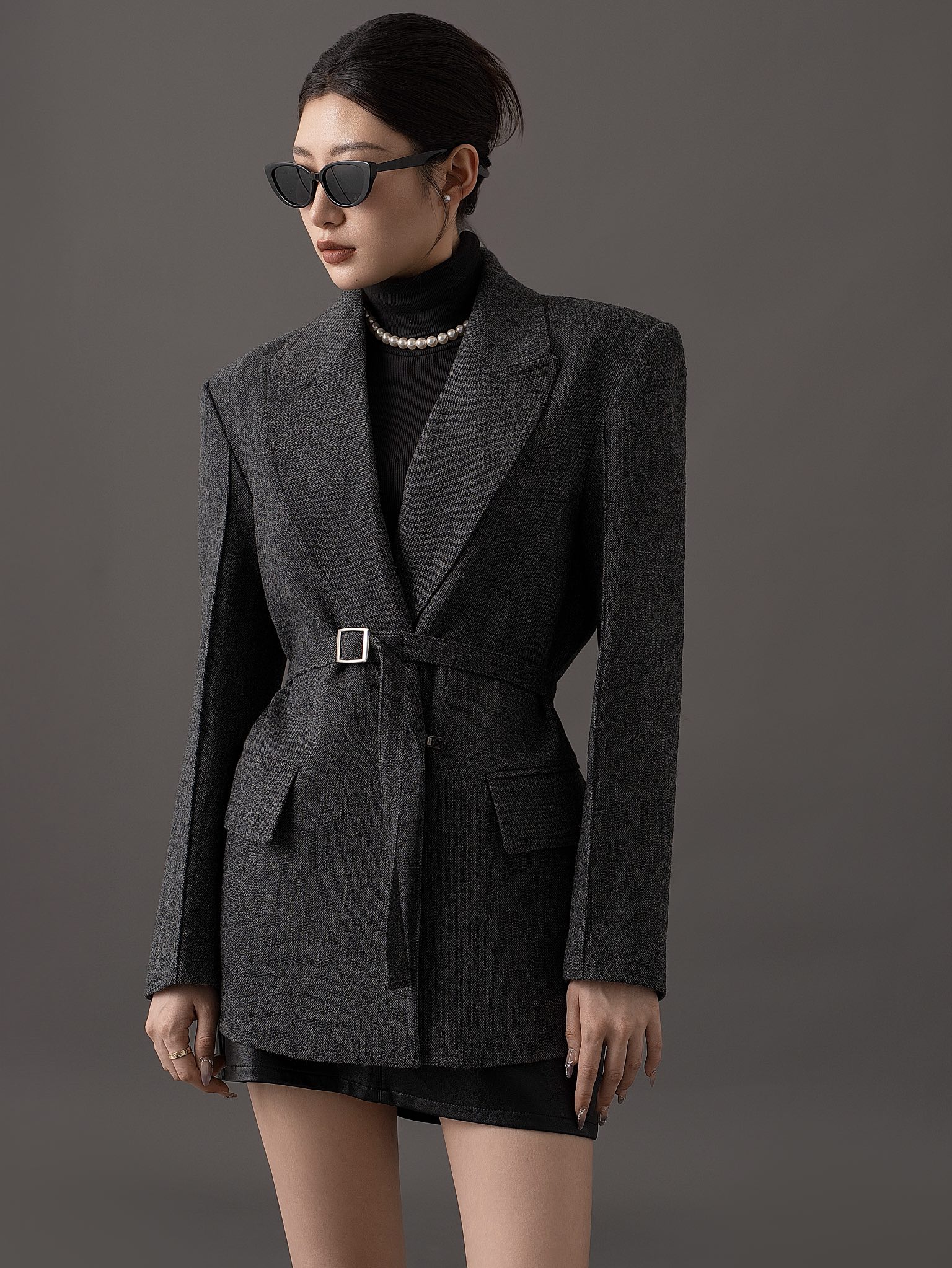 Max Mara Wool Blend Set: Elegant Autumn Style in Black Gray, Caramel, Khaki 9 i1754371903 9875 5