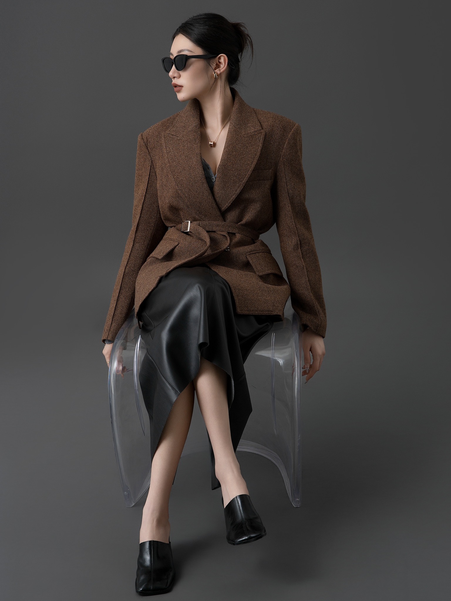 Max Mara Wool Blend Set: Elegant Autumn Style in Black Gray, Caramel, Khaki 6 i1754371904 2642 7