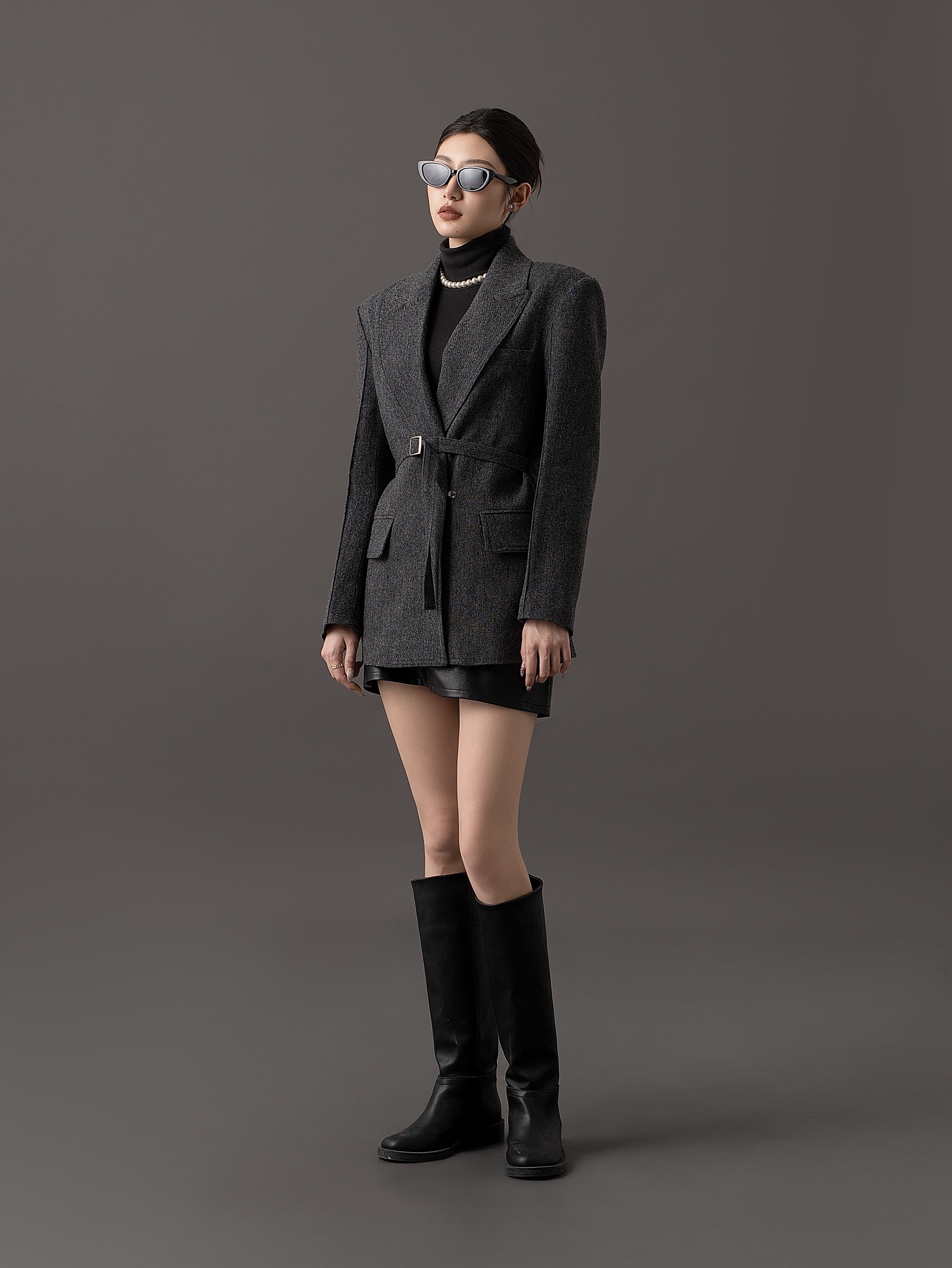 Max Mara Wool Blend Set: Elegant Autumn Style in Black Gray, Caramel, Khaki 8 i1754371929 8554 0