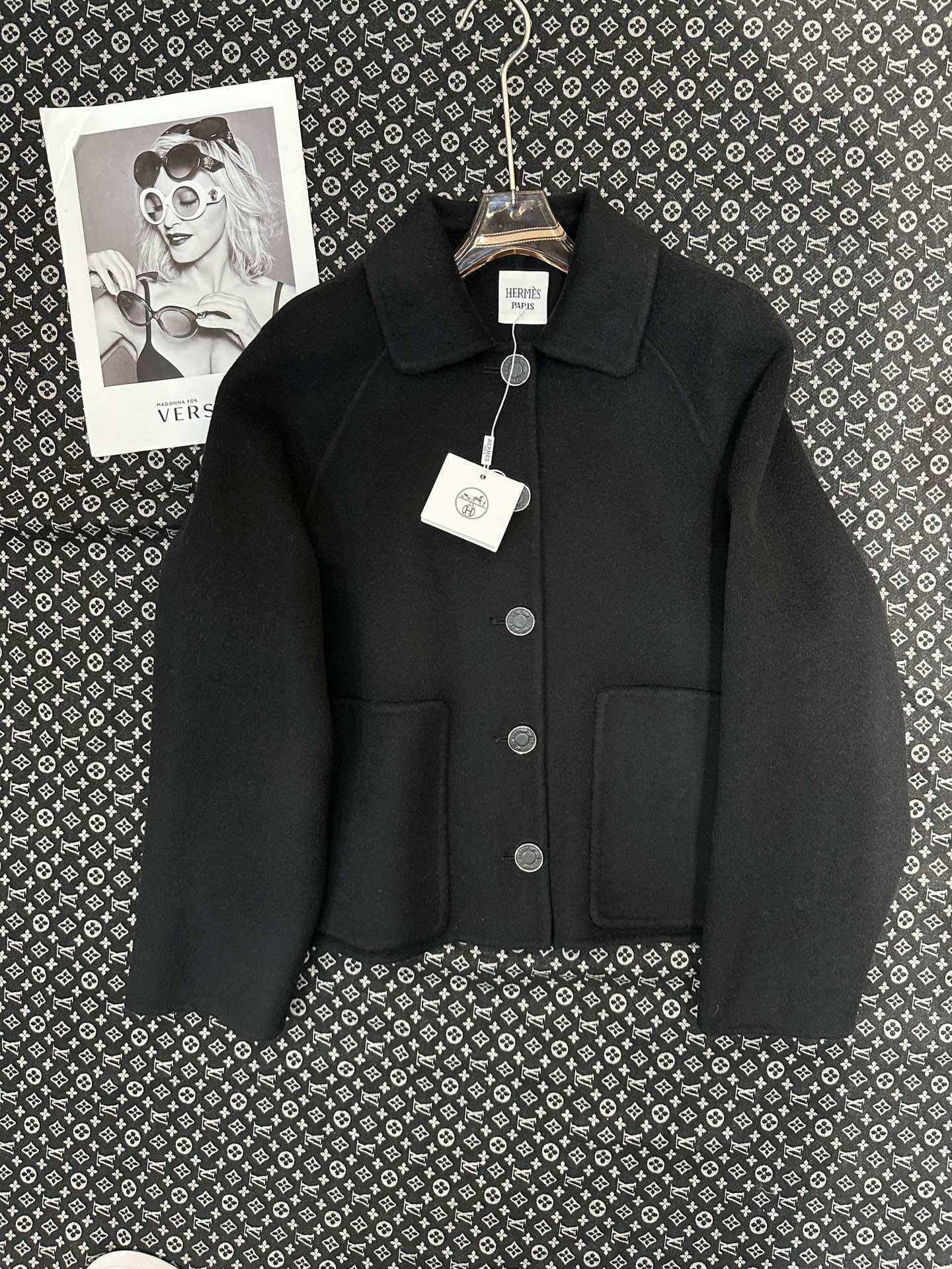 Hermes Reversible Double-Faced Cashmere Pea Coat - Autumn/Winter 2025 Collection 7 i1755493870 2645 5