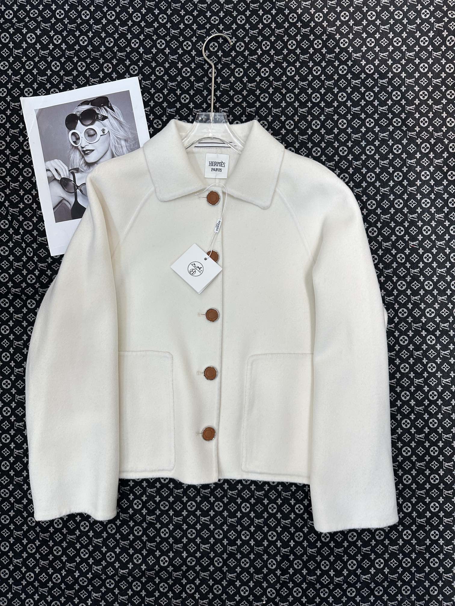 Hermes Reversible Double-Faced Cashmere Pea Coat - Autumn/Winter 2025 Collection 8 i1755493871 6386 8
