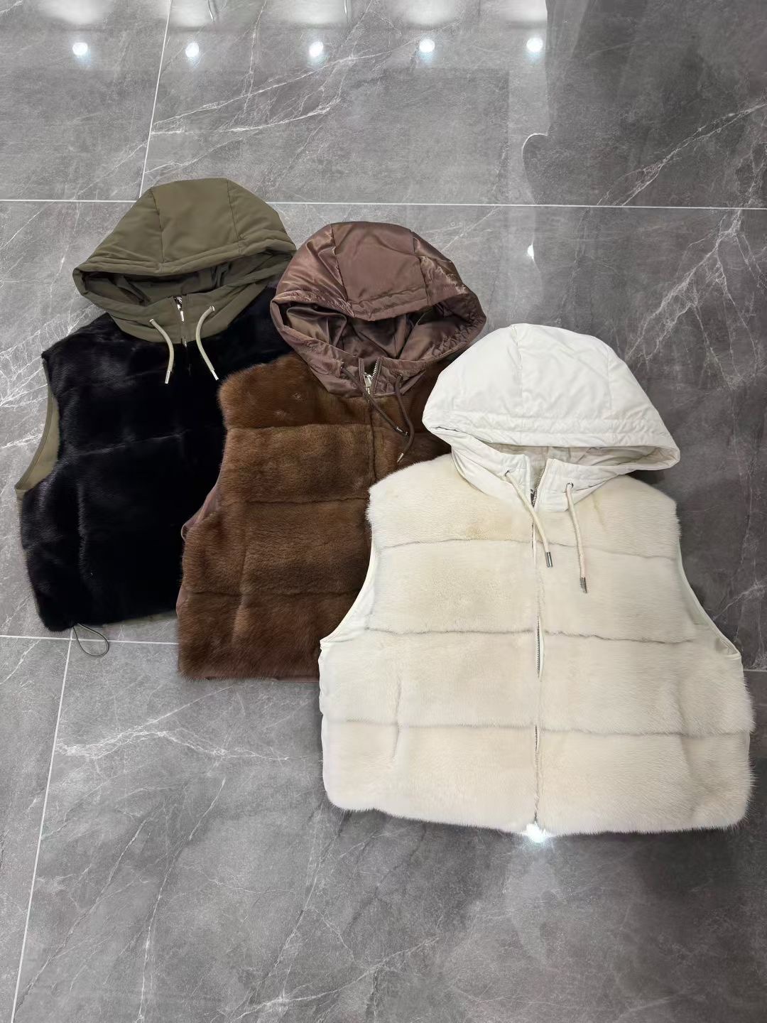 Reversible Mink & Down Vest: Korean Style, Winter Warmth 10 i1757138353 2861 0