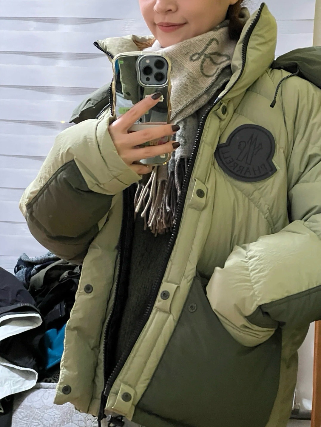 Moncler X Pharrell Williams Padded Down Jacket Detachable Logo - Unisex 3 i1757673529 7903 3