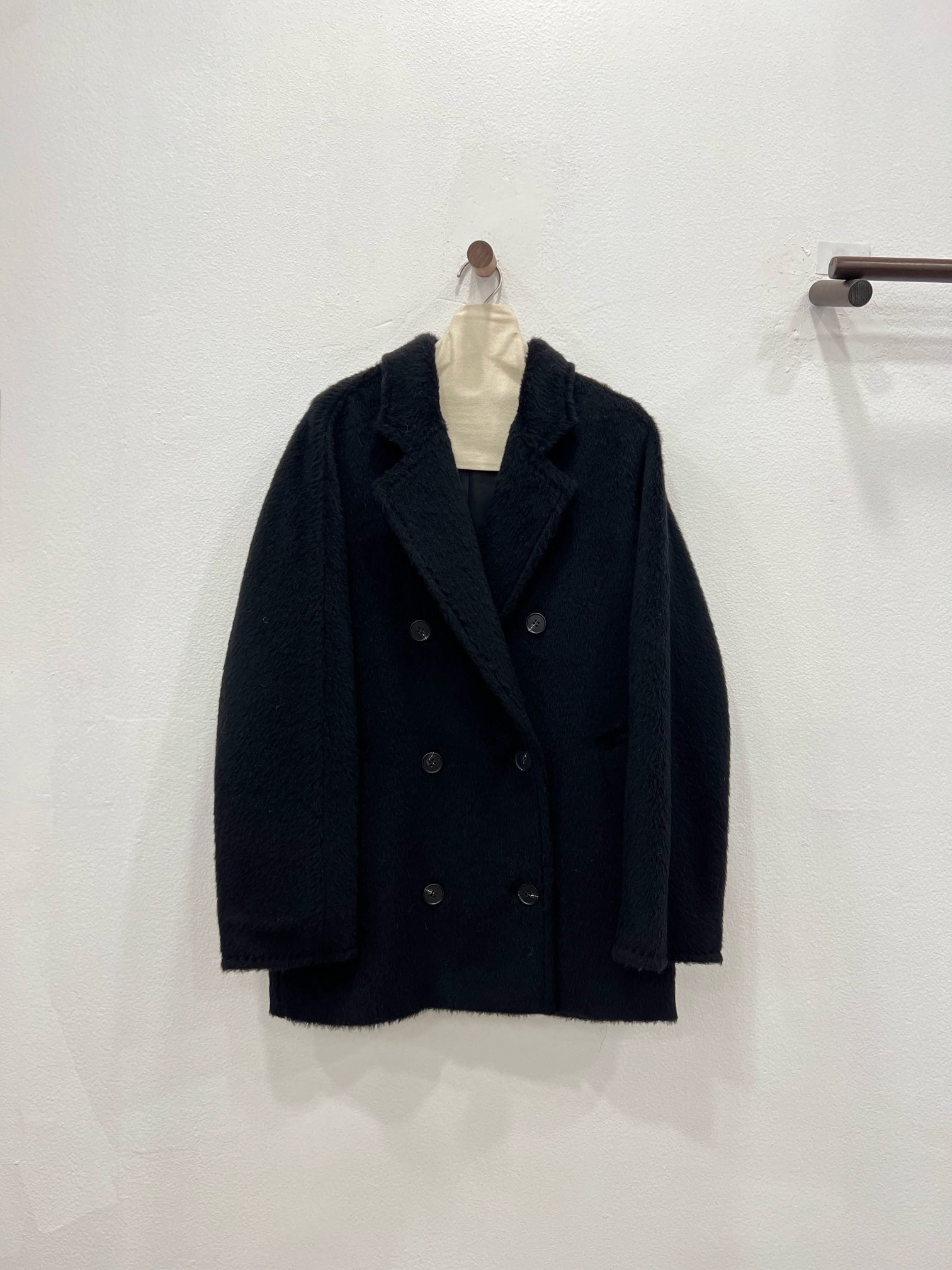 Max Mara 101801 Wool & Alpaca Blend Coat - Luxurious & Warm 8 i1758346676 1936 1