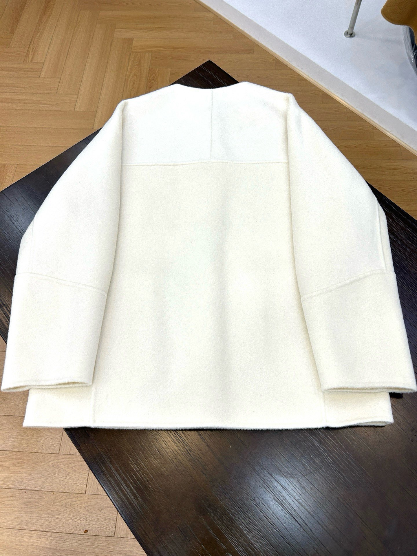 Elegant Cashmere Blend Top: Soft, Warm, and Stylish Women's Clothing 8 i1758852756 4912 5