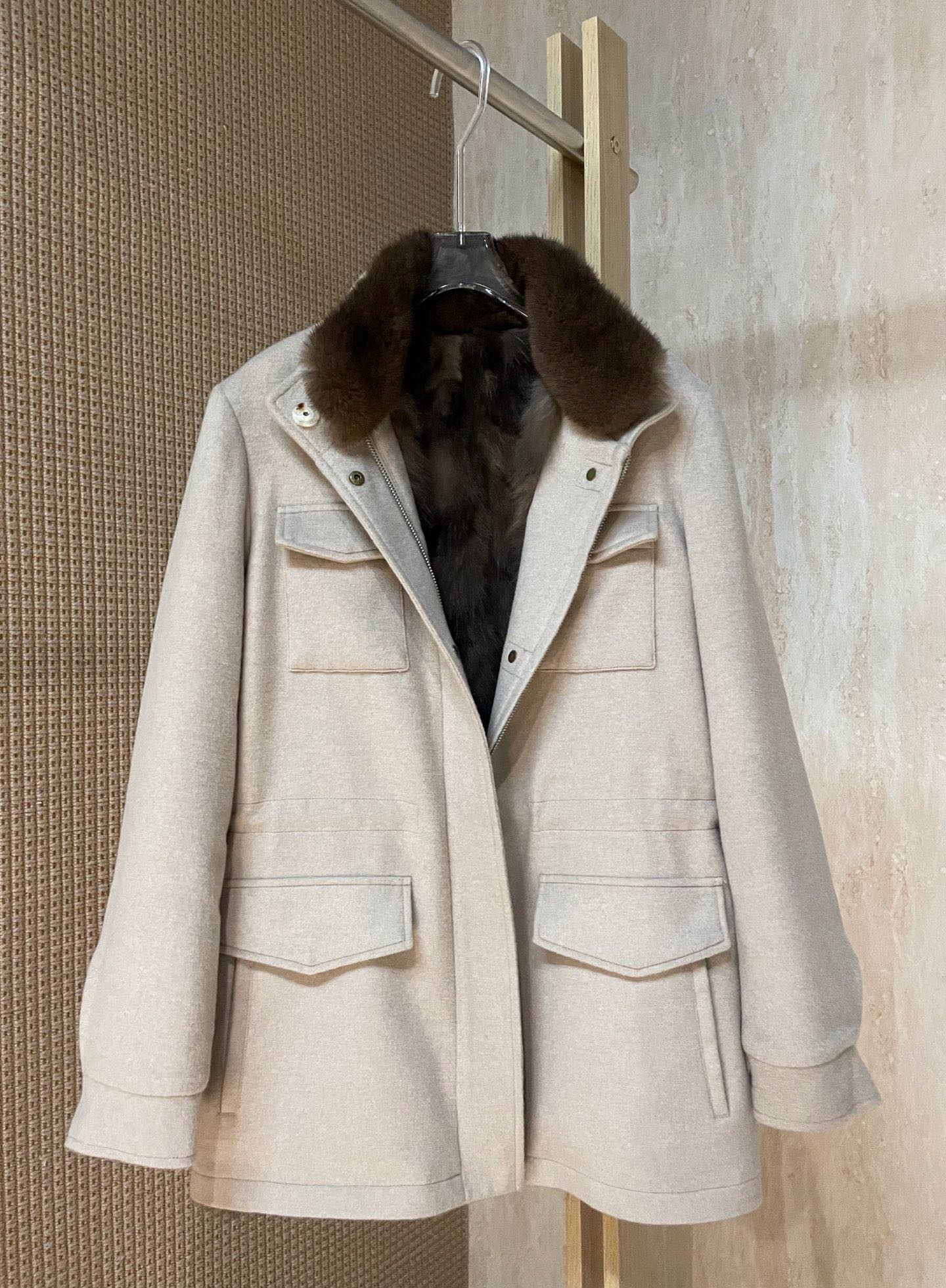 Luxury Women's Wool-Cashmere Blend Coat with Sable and Mink Fur Trim 3 i1759471465 295 1