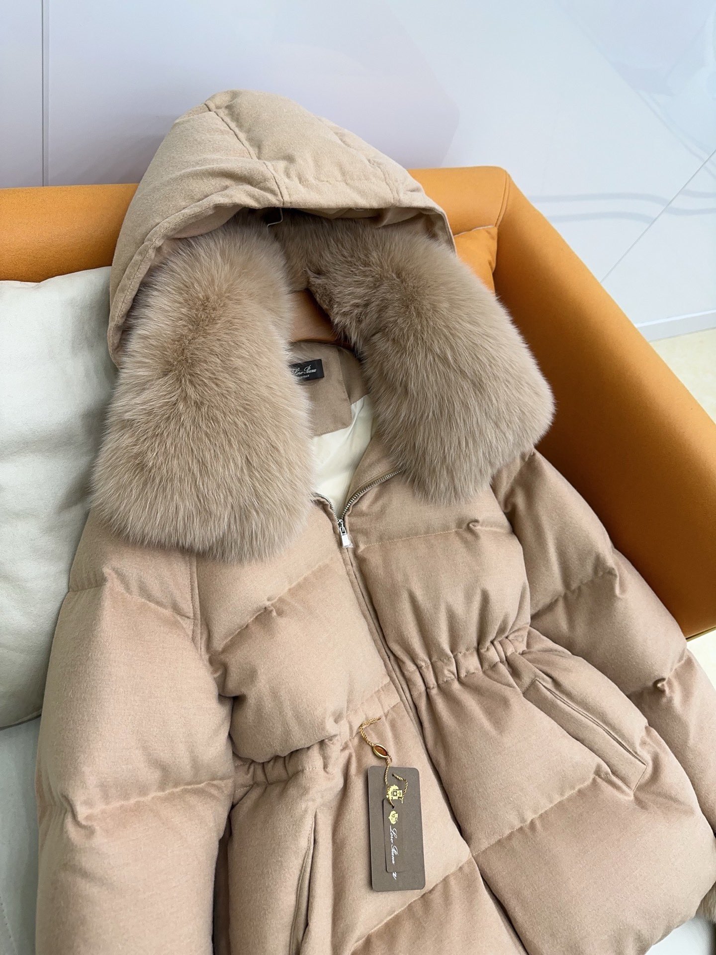 Luxury Wool & Cashmere Down Coat with Fox Fur Collar & Gloves 7 i1759567733 4539 5