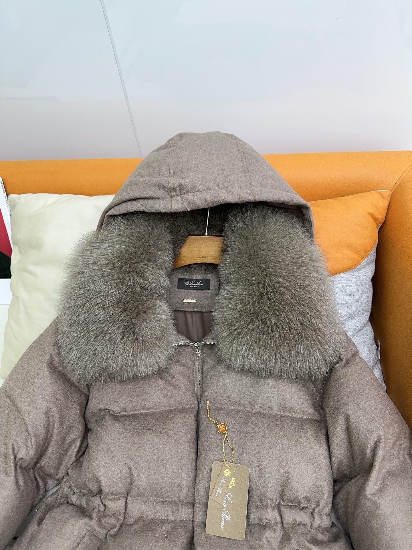 Luxury Wool & Cashmere Down Coat with Fox Fur Collar - Includes Gloves 3 i1759567748 9764 5