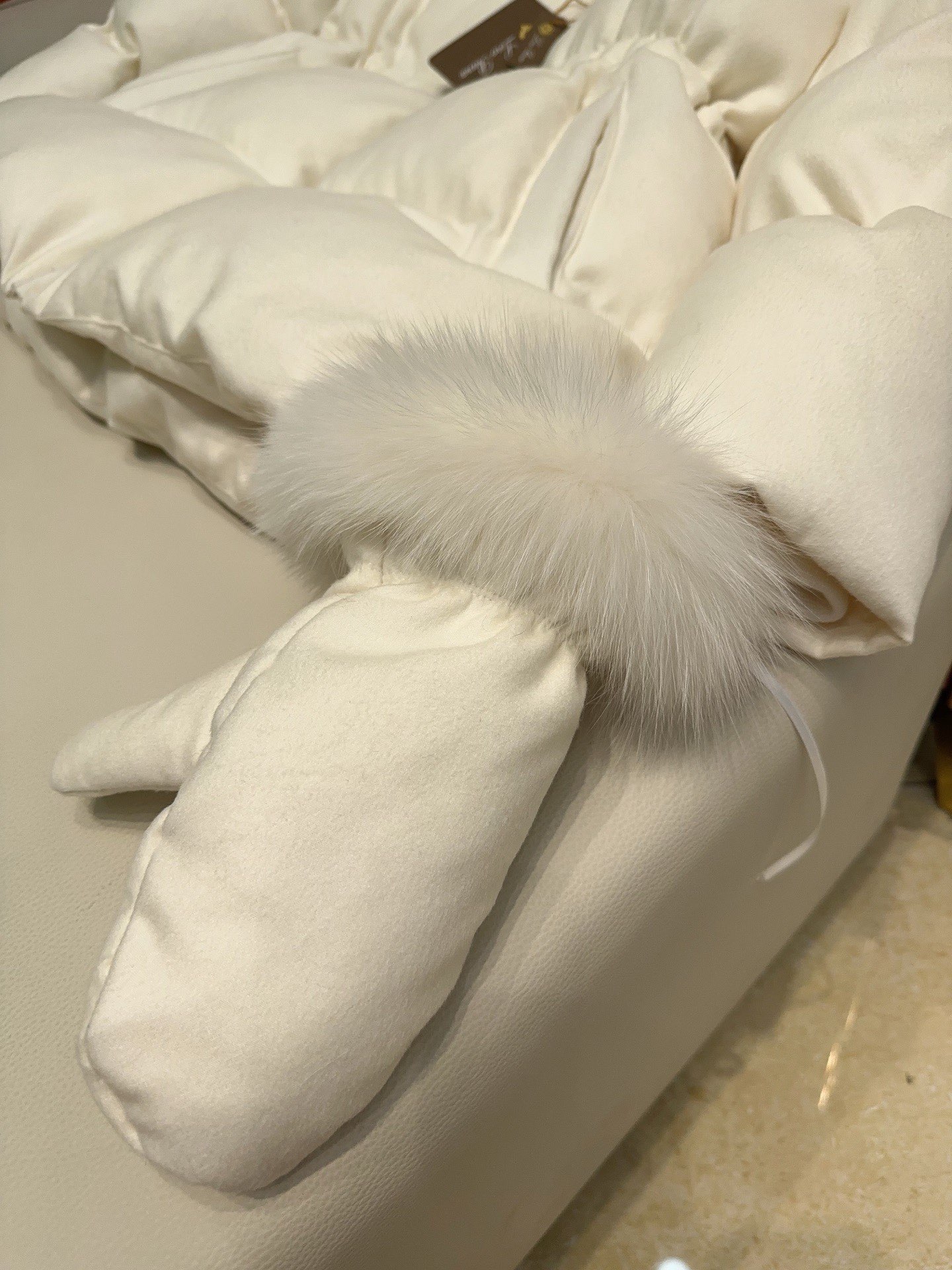 Elegant Wool-Cashmere Blend Down Coat with Fox Fur Collar & Free Gloves 6 i1759567963 2296 2
