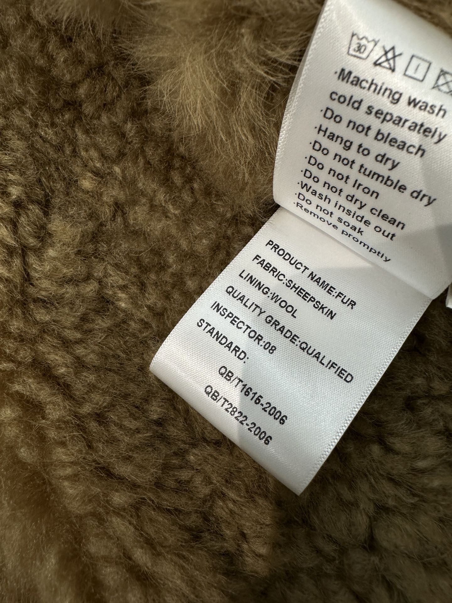 Miu Miu Shearling Coat: Winter Essential, Premium Quality, and Supreme Warmth 10 i1759808071 4527 6