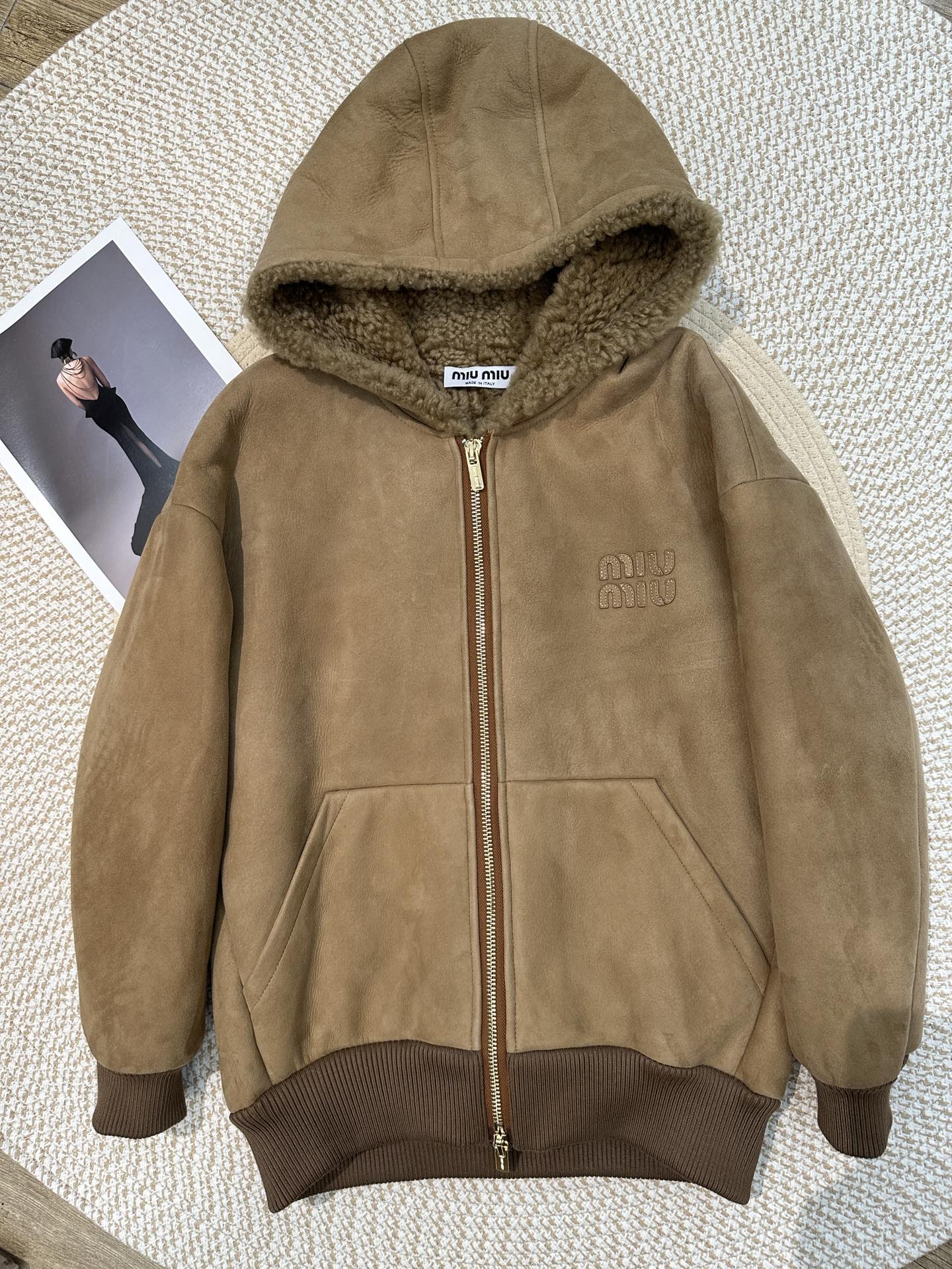 Miu Miu Shearling Jacket - Winter Collection 2025 - Warm & Stylish 5 i1759808893 9519 4