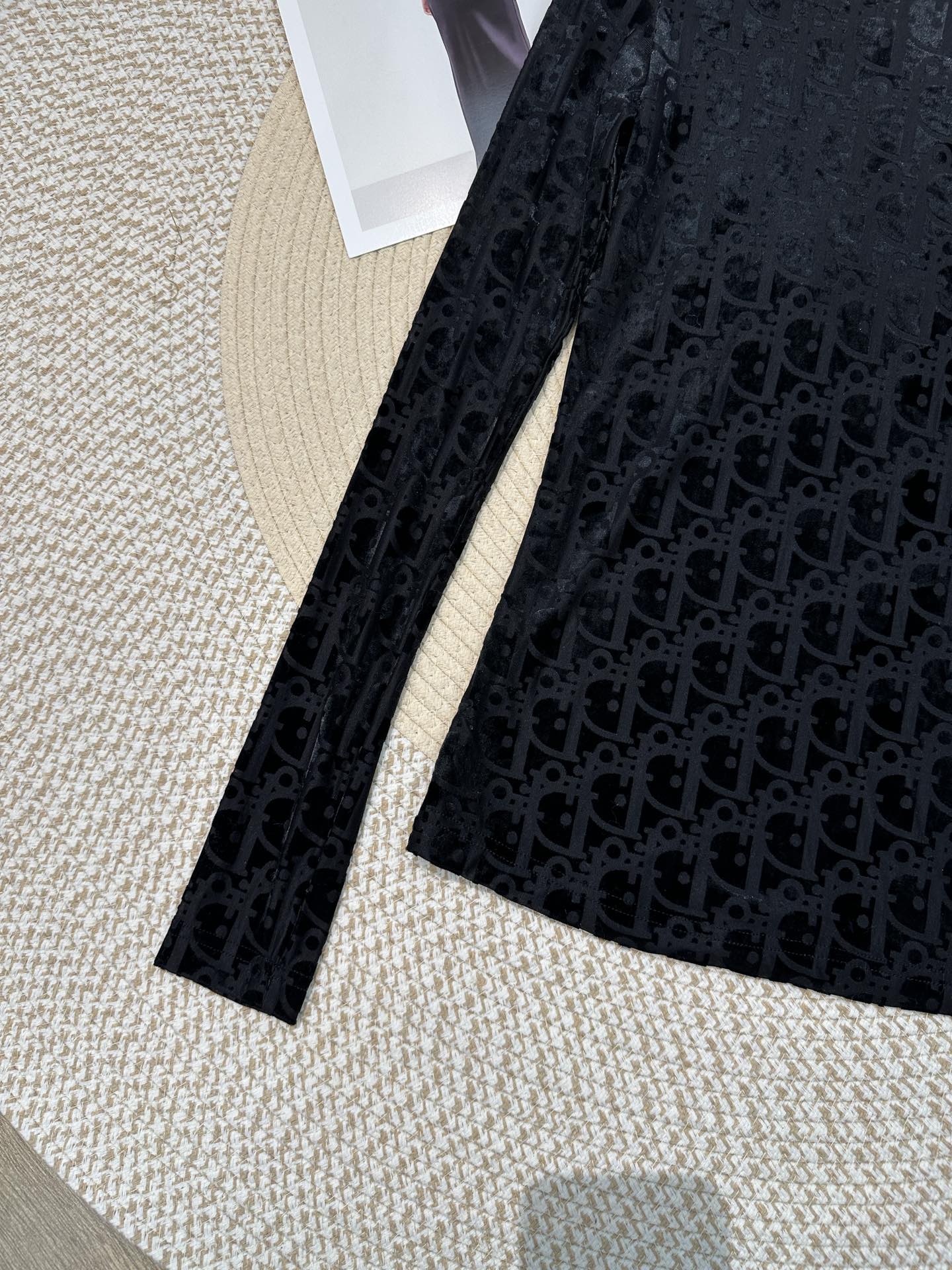 Dior Sexy Letter Bottoming Shirt Autumn/Winter 2025 - Elegant and Comfortable 6 i1759813379 3477 2