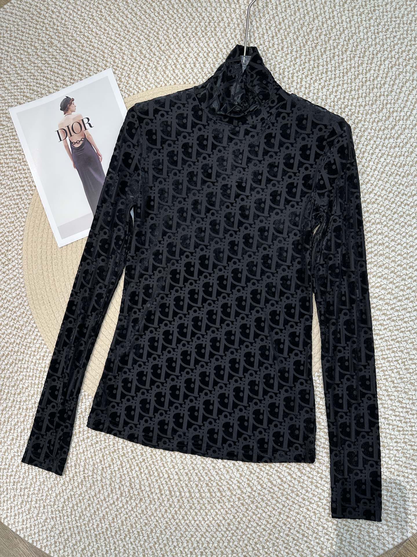 Dior Sexy Letter Bottoming Shirt Autumn/Winter 2025 - Elegant and Comfortable 9 i1759813379 5963 3