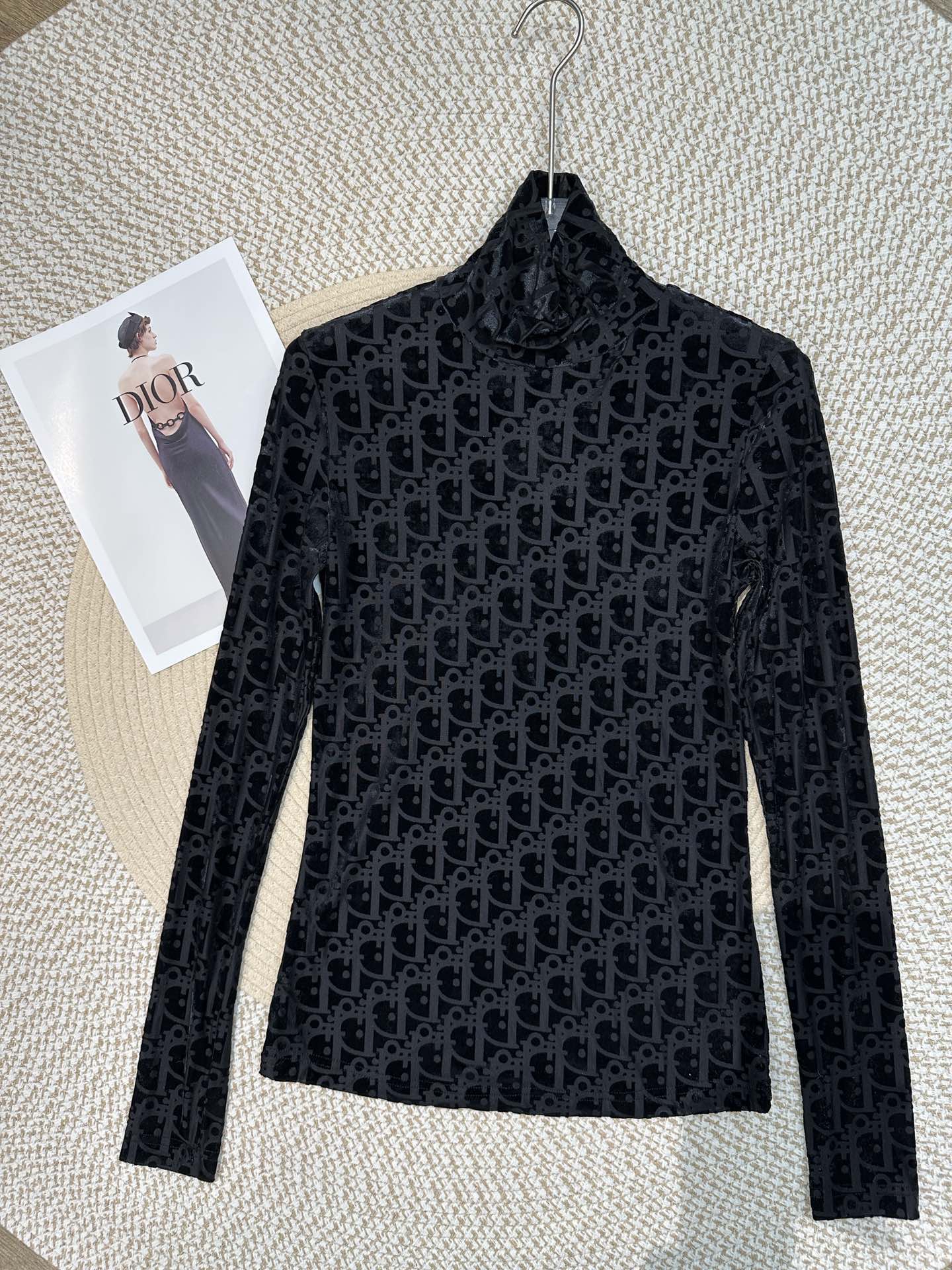 Dior Sexy Letter Bottoming Shirt Autumn/Winter 2025 - Elegant and Comfortable 4 i1759813380 8527 5