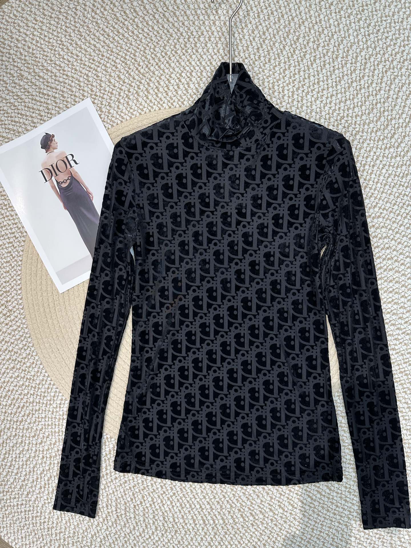 Gucci 2025 Fall/Winter Burnout Logo Undershirt - Sexy & Chic 10 i1759813421 1995 4