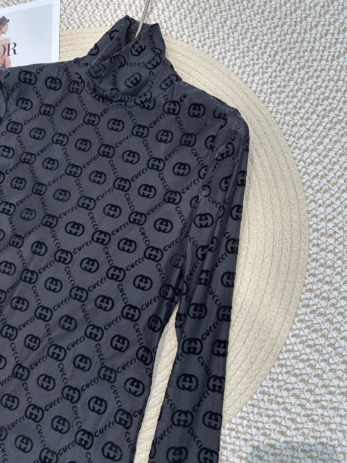Gucci 2025 Fall/Winter Burnout Logo Undershirt - Sexy & Chic 6 i1759813422 3486 7