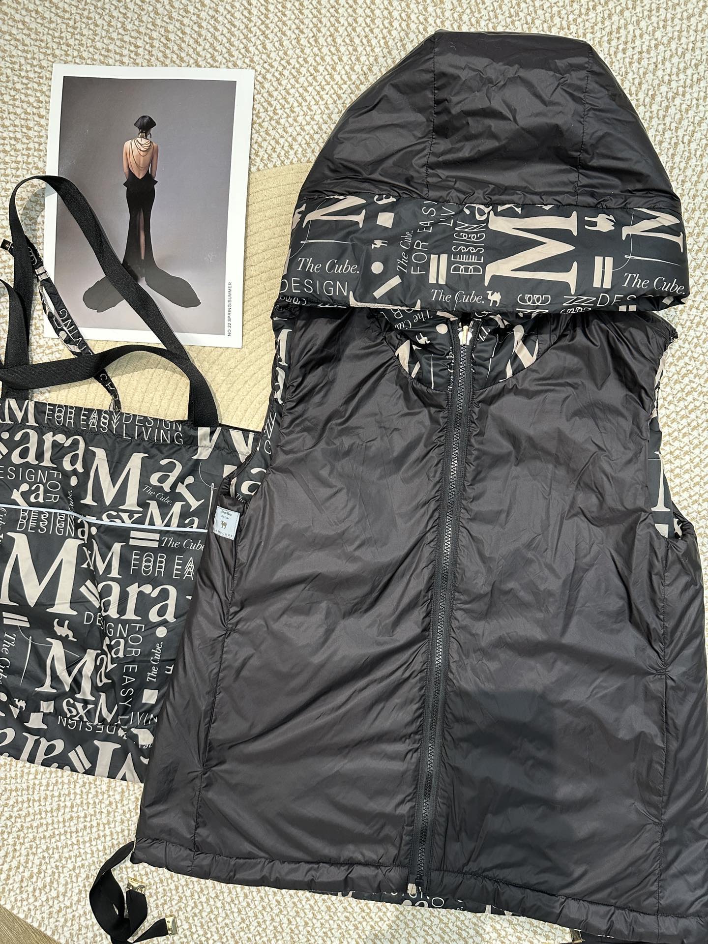 Max Mara Reversible Hooded Vest - Camel Hair & Printed Design, Early Autumn 2025 8 i1759816983 8105 2
