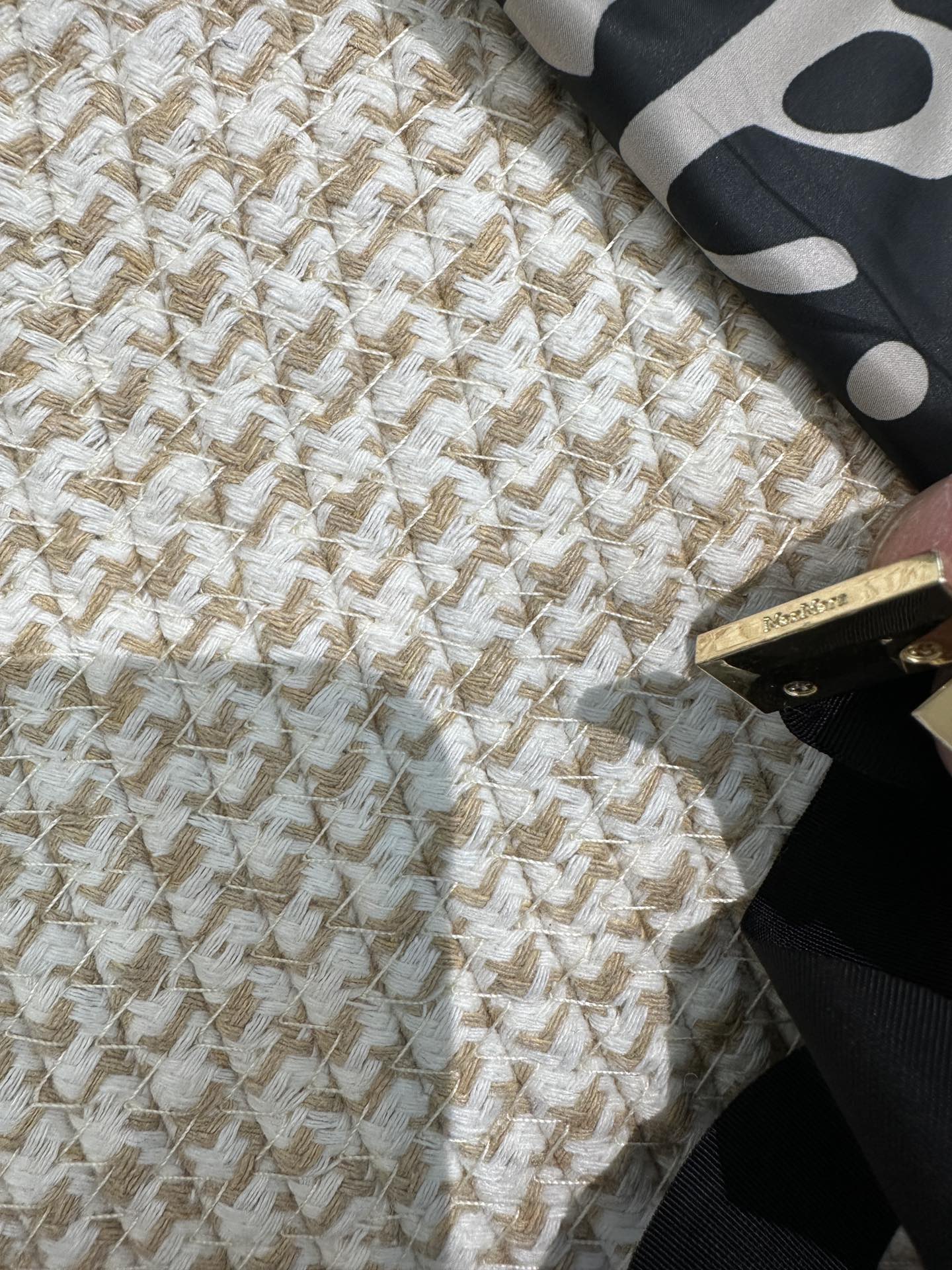 Max Mara Reversible Hooded Vest - Camel Hair & Printed Design, Early Autumn 2025 10 i1759816984 5832 6