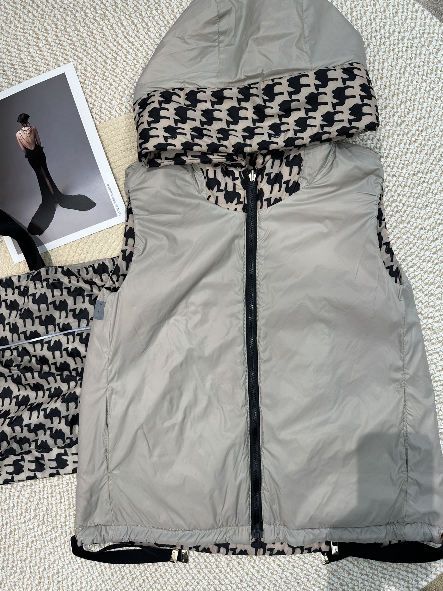 Max Mara Reversible Hooded Camel Hair Vest - Early Autumn 2025 Collection 3 i1759817001 5514 0