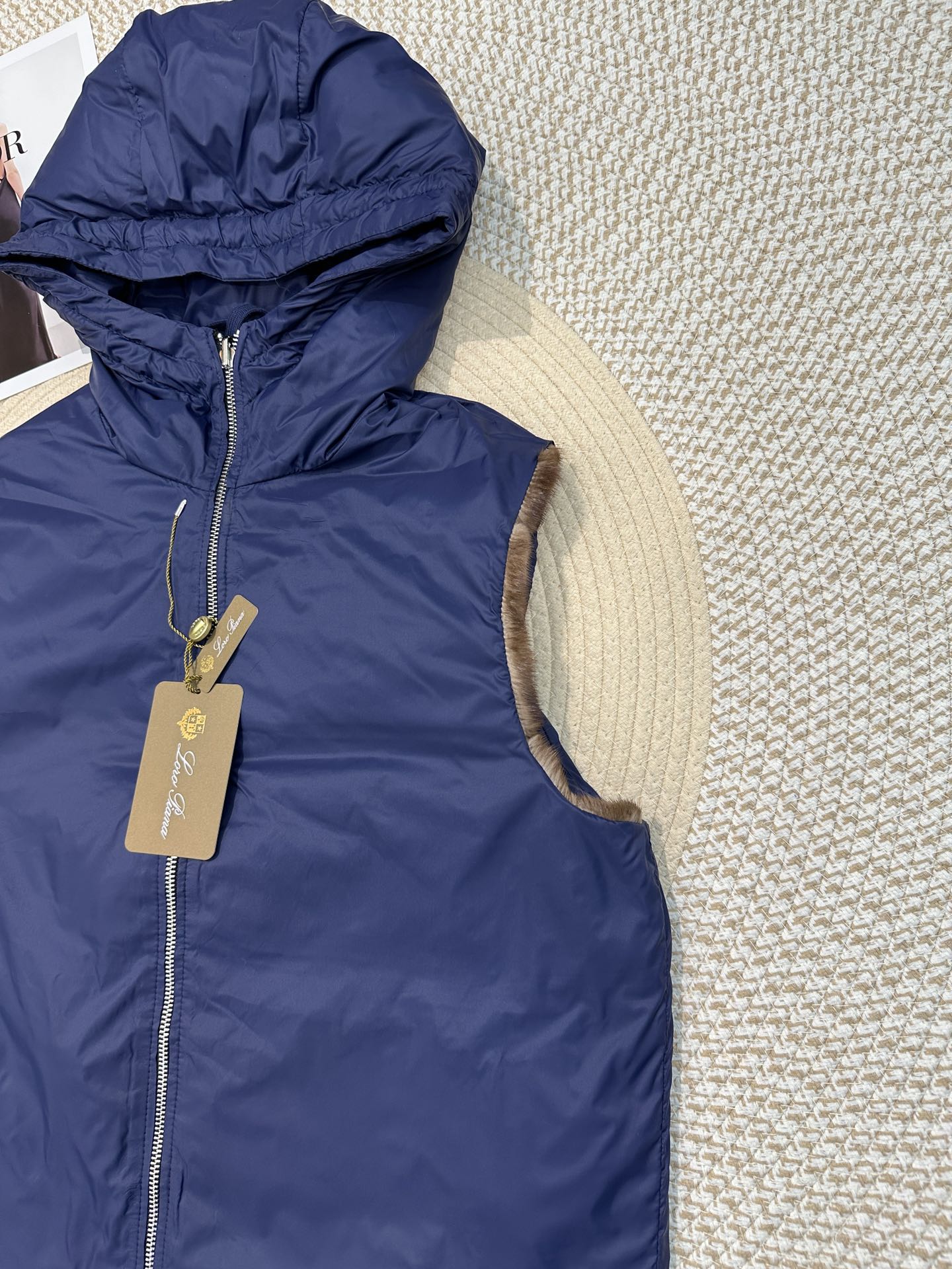 Reversible Mink & Down Vest: Fashionable, Warm, and High-Quality 8 i1760769716 7923 3