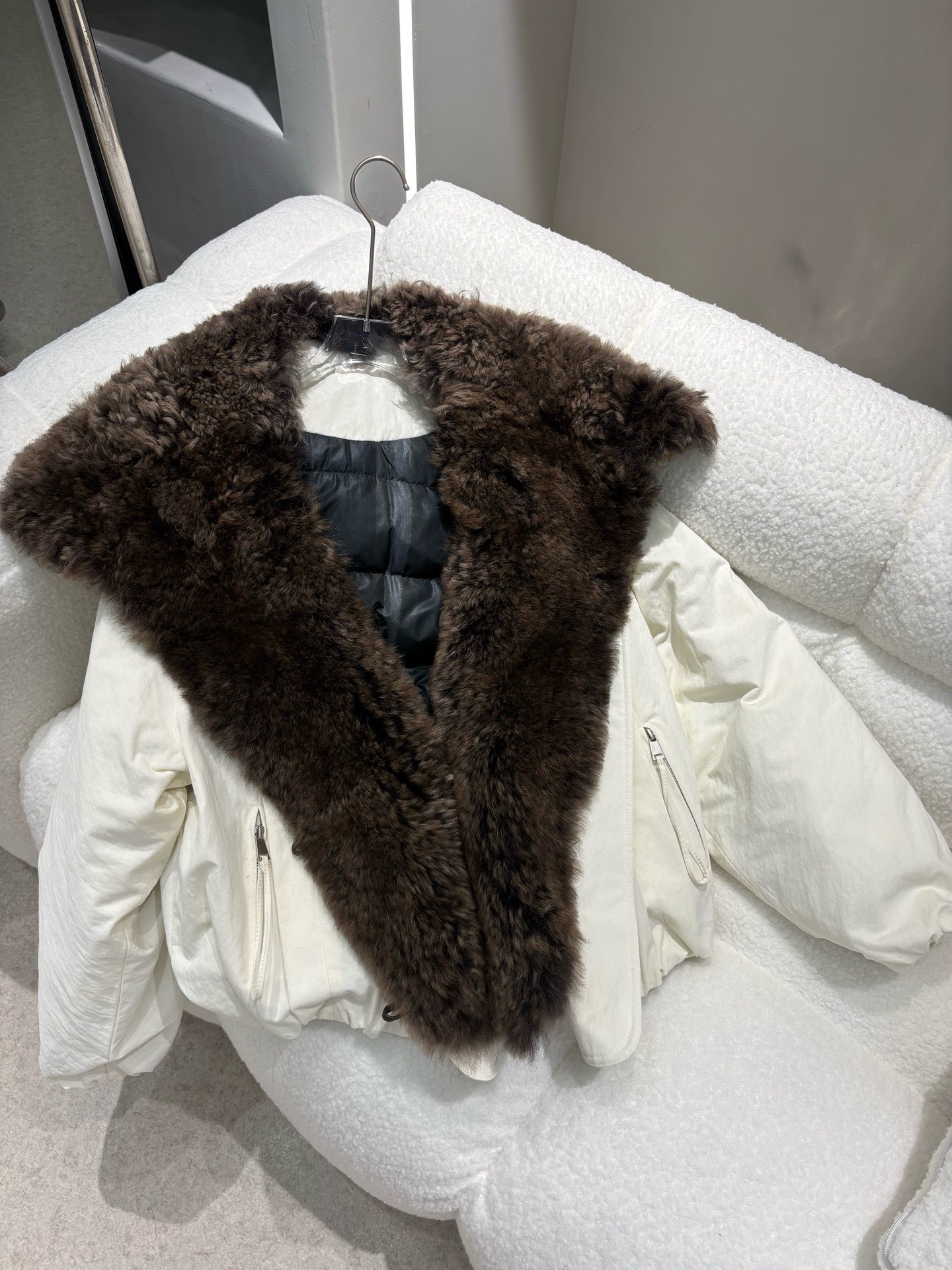 Luxury Down Jacket with Detachable Fur Collar | Stylish & Warm for Winter 2025