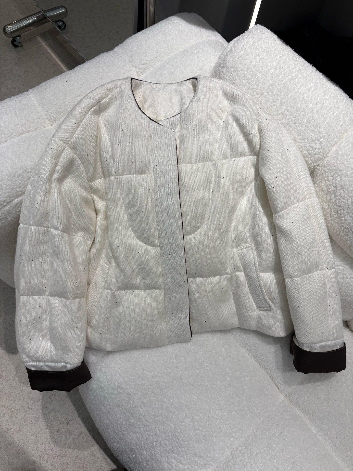 Fendi Cashmere Knit Goose Down Puffer Jacket with Sequin Embellishments 7 i1761815294 9138 5