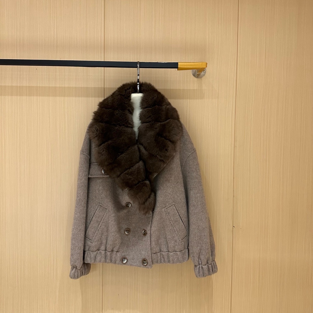 Fendi Wool Coat with Fox Fur Collar, Detachable, Versatile Style
