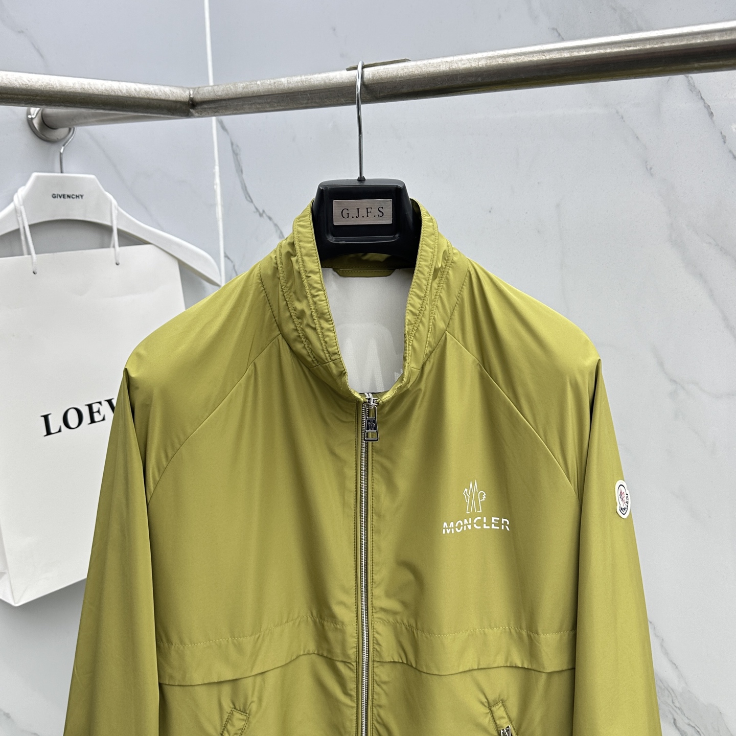 🆕Moncler蒙口 2026早春系列，最新时尚立领夹克外套.处处细节显工艺足够的高级 结构性剪裁的设计