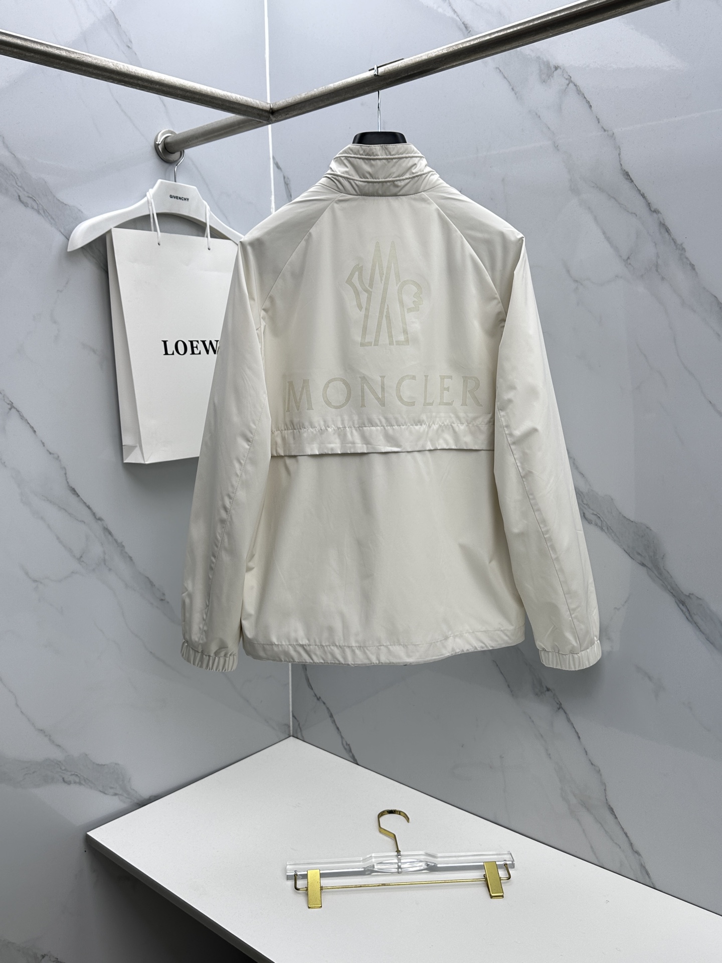 🆕Moncler蒙口 2026早春系列，最新时尚立领夹克外套.处处细节显工艺足够的高级 结构性剪裁的设计