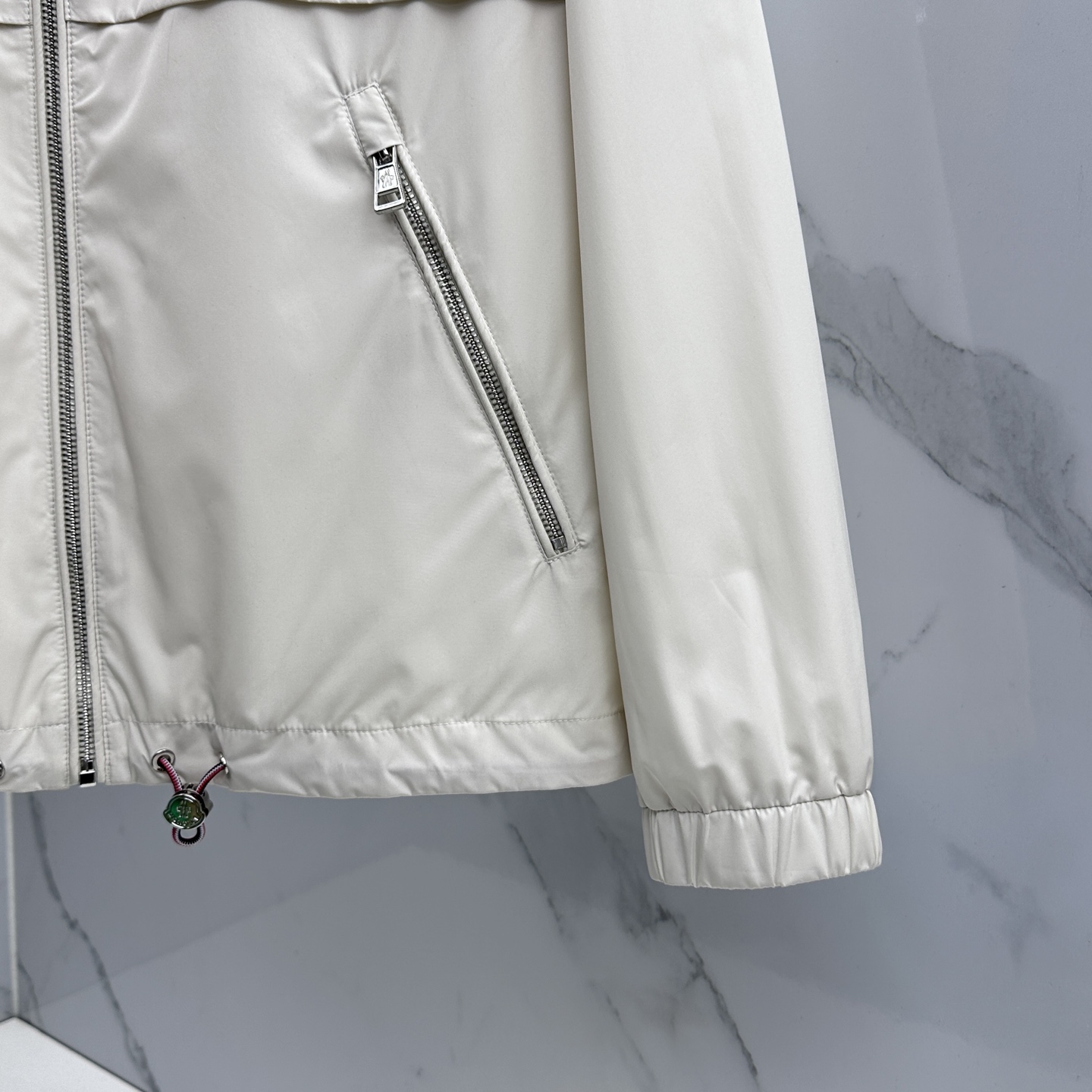 🆕Moncler蒙口 2026早春系列，最新时尚立领夹克外套.处处细节显工艺足够的高级 结构性剪裁的设计