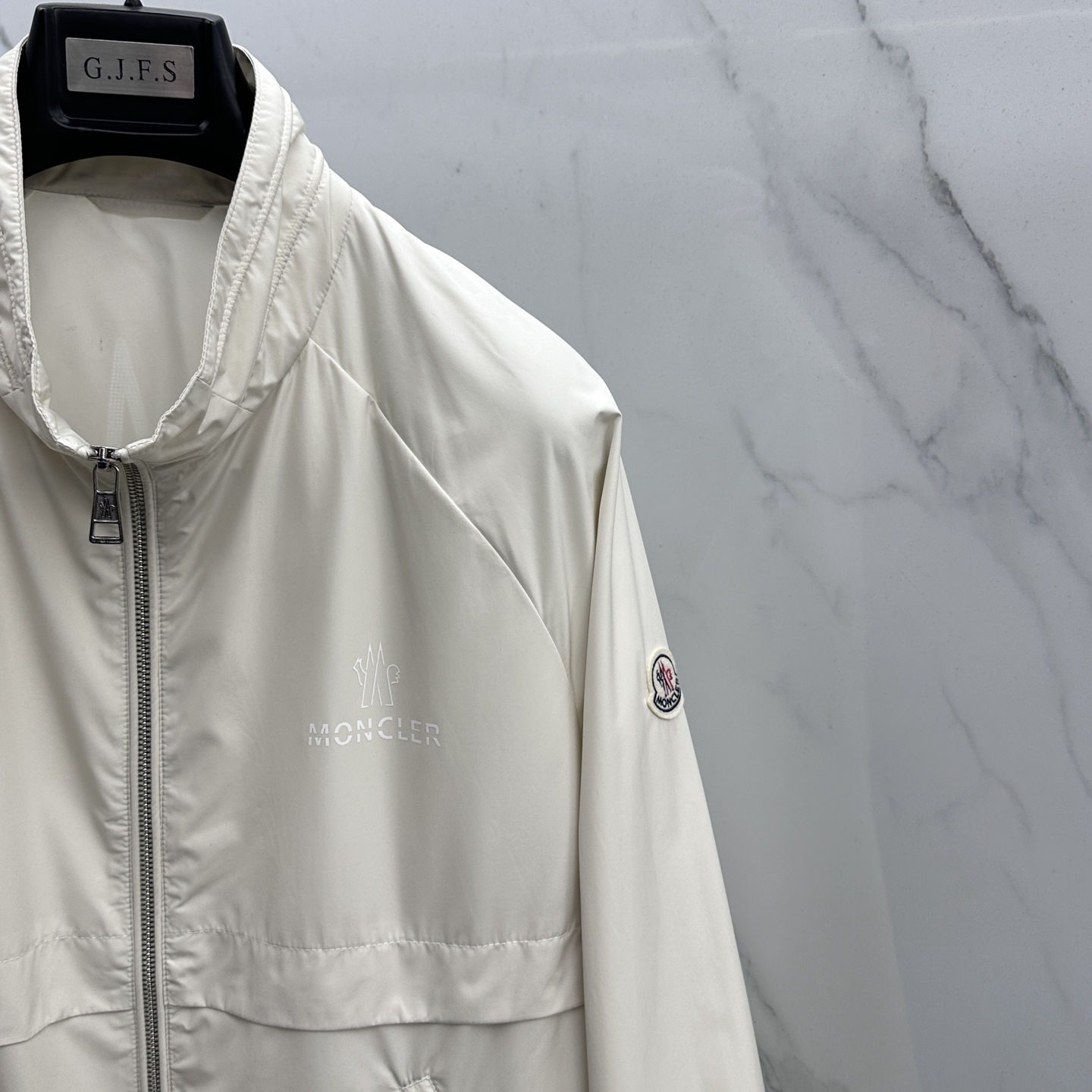 🆕Moncler蒙口 2026早春系列，最新时尚立领夹克外套.处处细节显工艺足够的高级 结构性剪裁的设计