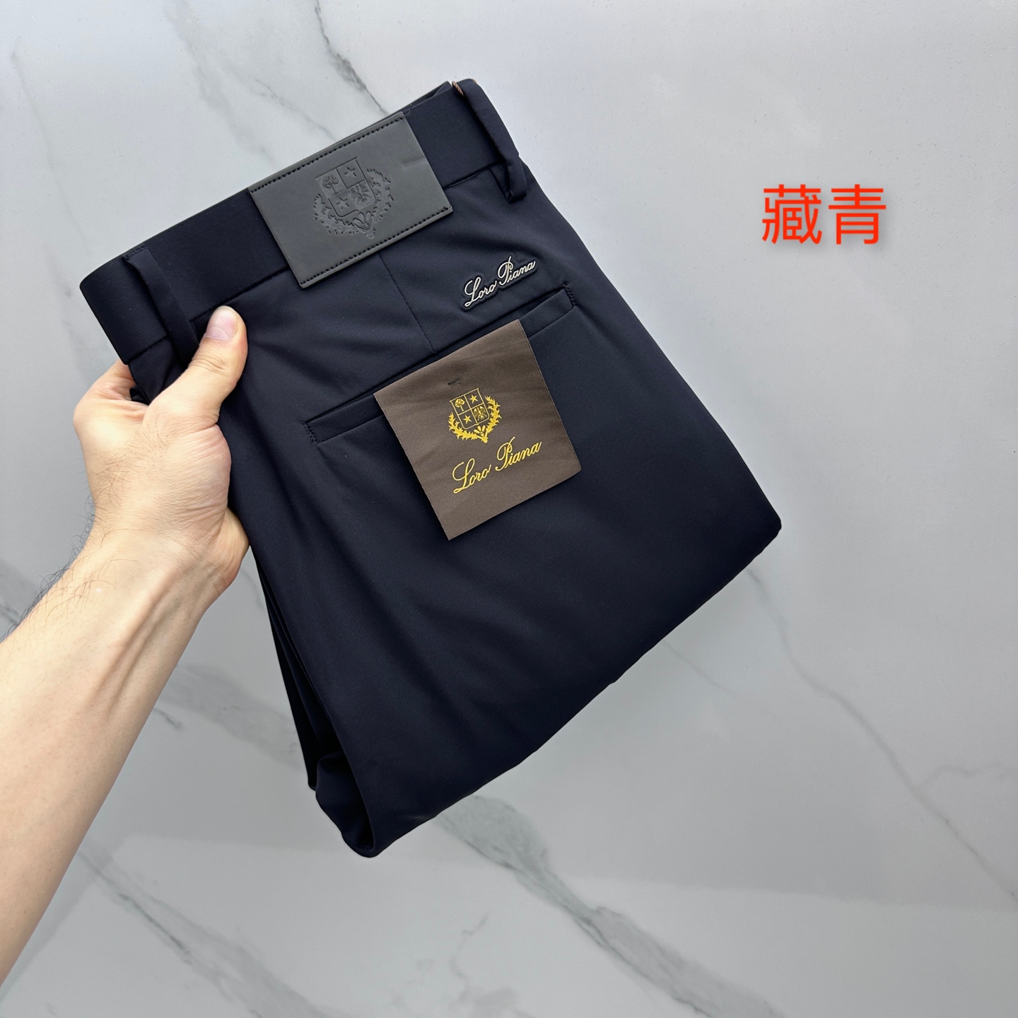 🆕Loro Piana 春夏新品休闲西裤，官网同步发售，裤身工艺设计，客供辅料、面料定制，柔软丝滑，代工