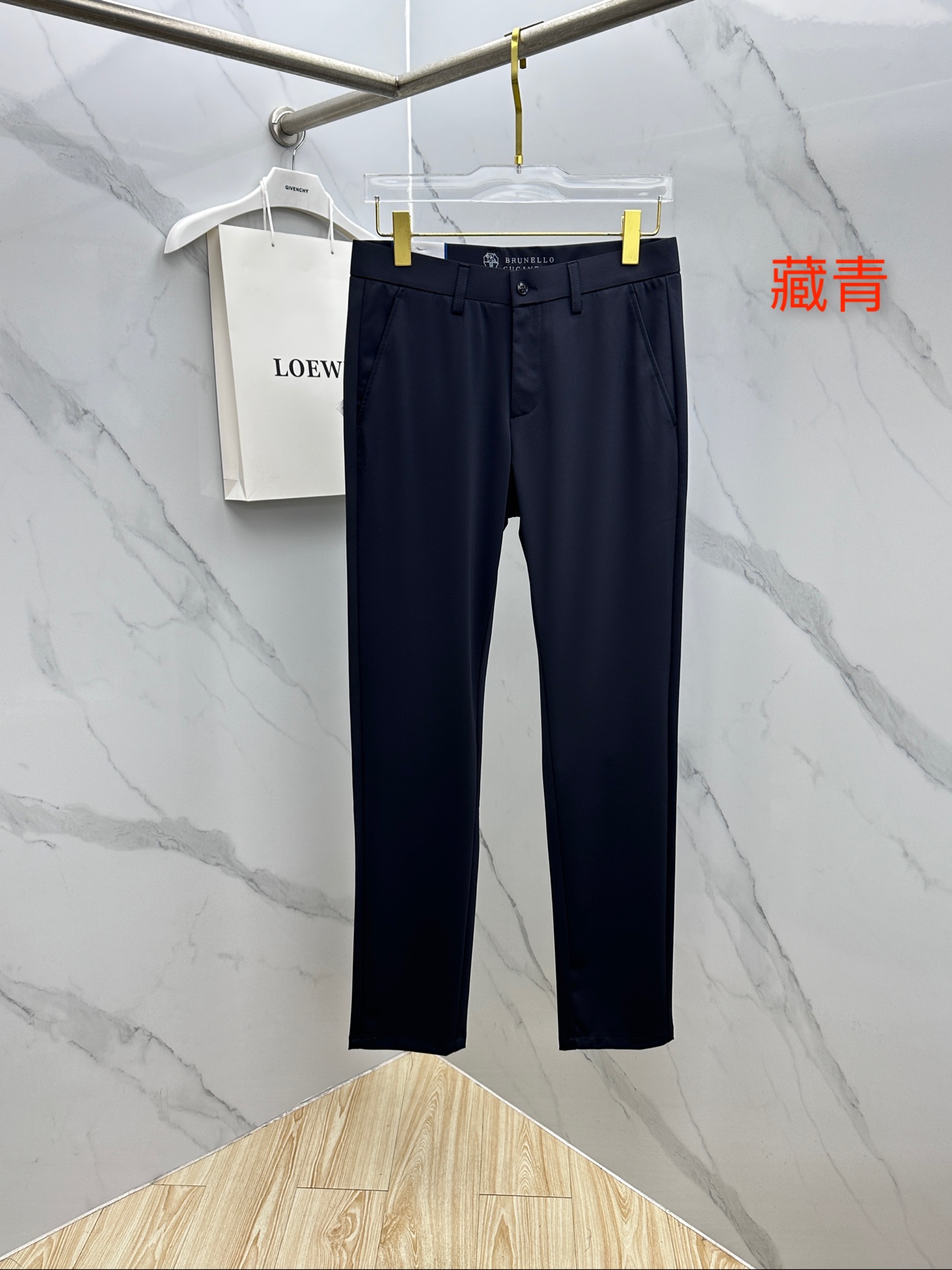 🆕BC 春夏新品休闲西裤，官网同步发售，裤身工艺设计，客供辅料、面料定制，柔软丝滑，代工厂出品免检！每个