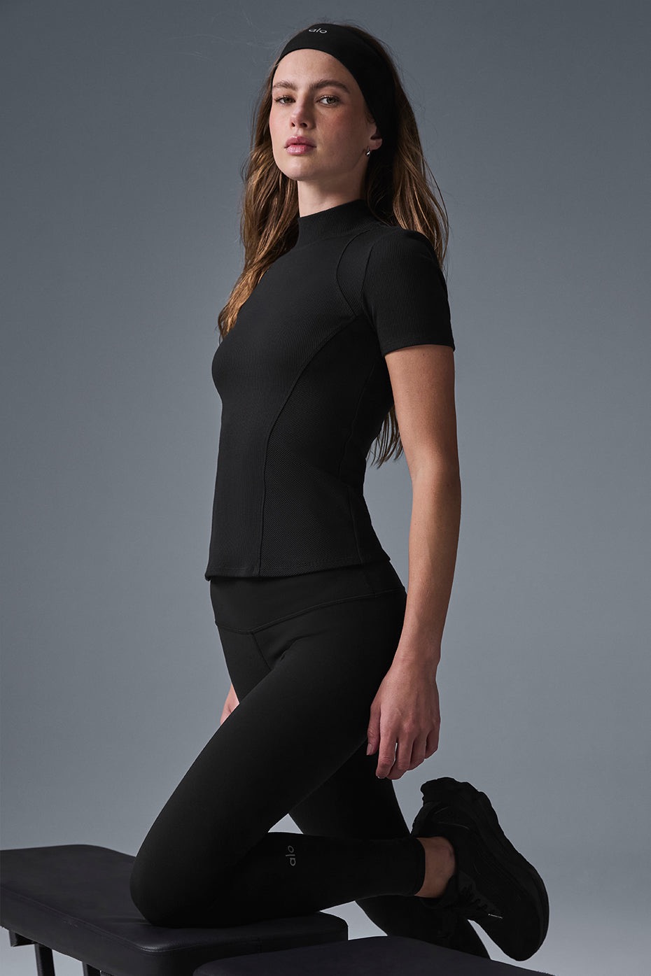 NO:333128,Model number G25051254 Aloyoga new high-end custom letter logo small cloth label patch decorative elastic muscle texture splicing sporty style slim short-sleeved T-shirt top!  Beige, black, (M size bust 74, sleeve length 15, 55-length fabric high elasticity) hair, T-shirt,tees, t-shirt,alexander wang19860909款号G25051254 Aloyoga新款高端定制 字母logo小布标贴布装饰弹力肌底纹理拼接运动风修身显瘦短袖t恤上衣！米色、黑色、（M码胸围74,袖长15,衣长55面料高弹）发,,T-shirt,tees，t-shirt,alexander wang,Women's clothing