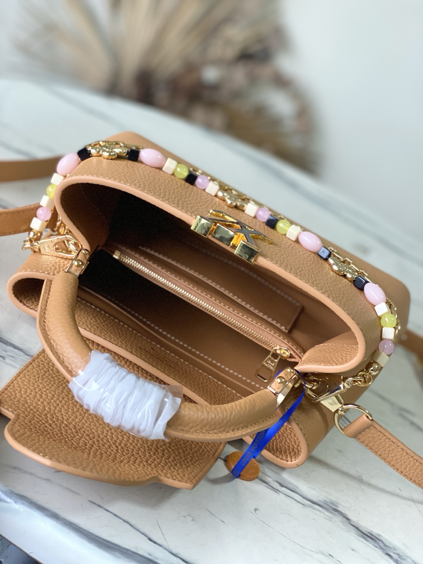 🔸特级精品🔸动态芯片🔸M28713/M48865金棕豹纹串珠款🔸本款Sunbeam系列Capucines手袋焕新尺寸设计