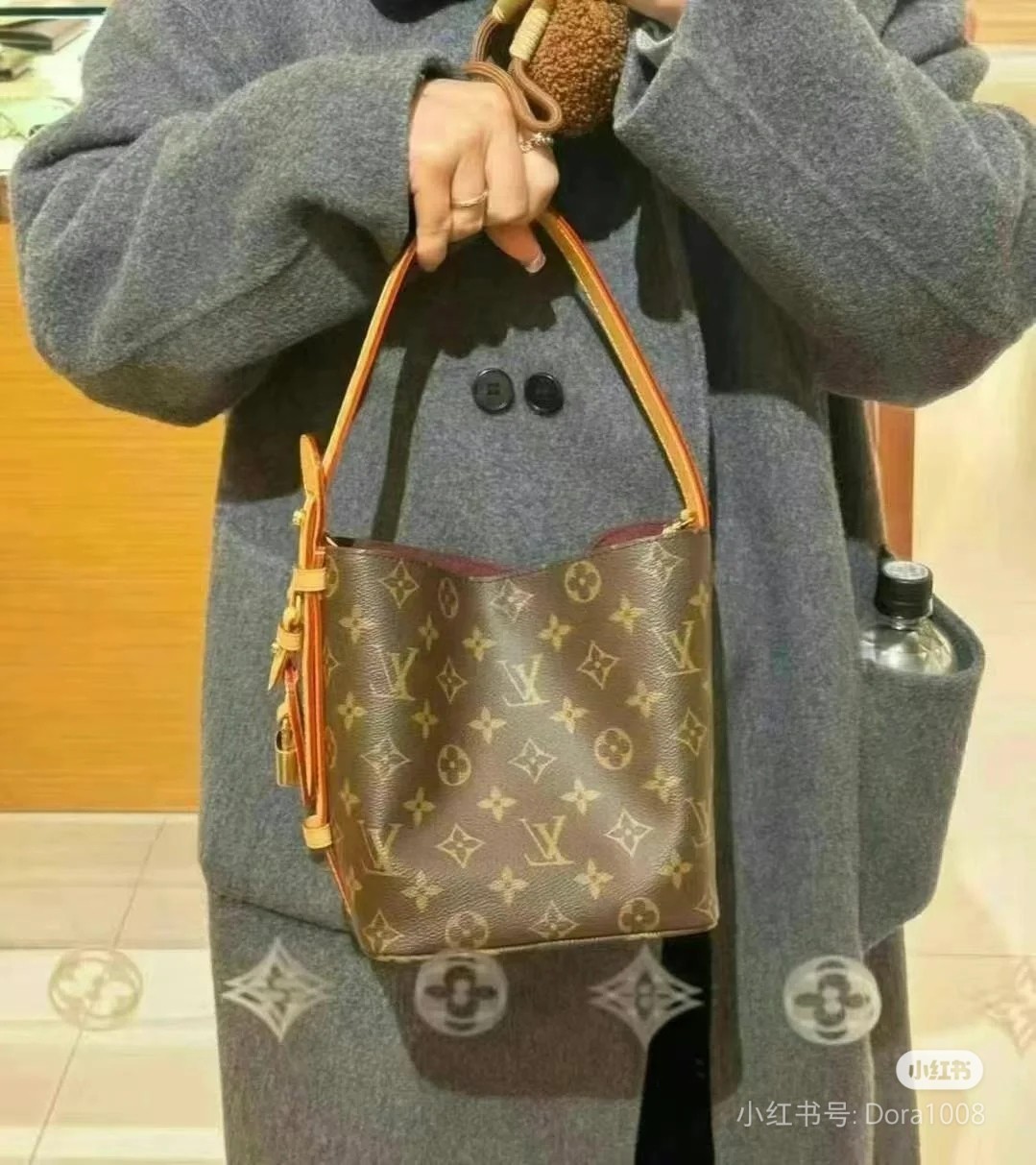 [Louis Vuitton Women