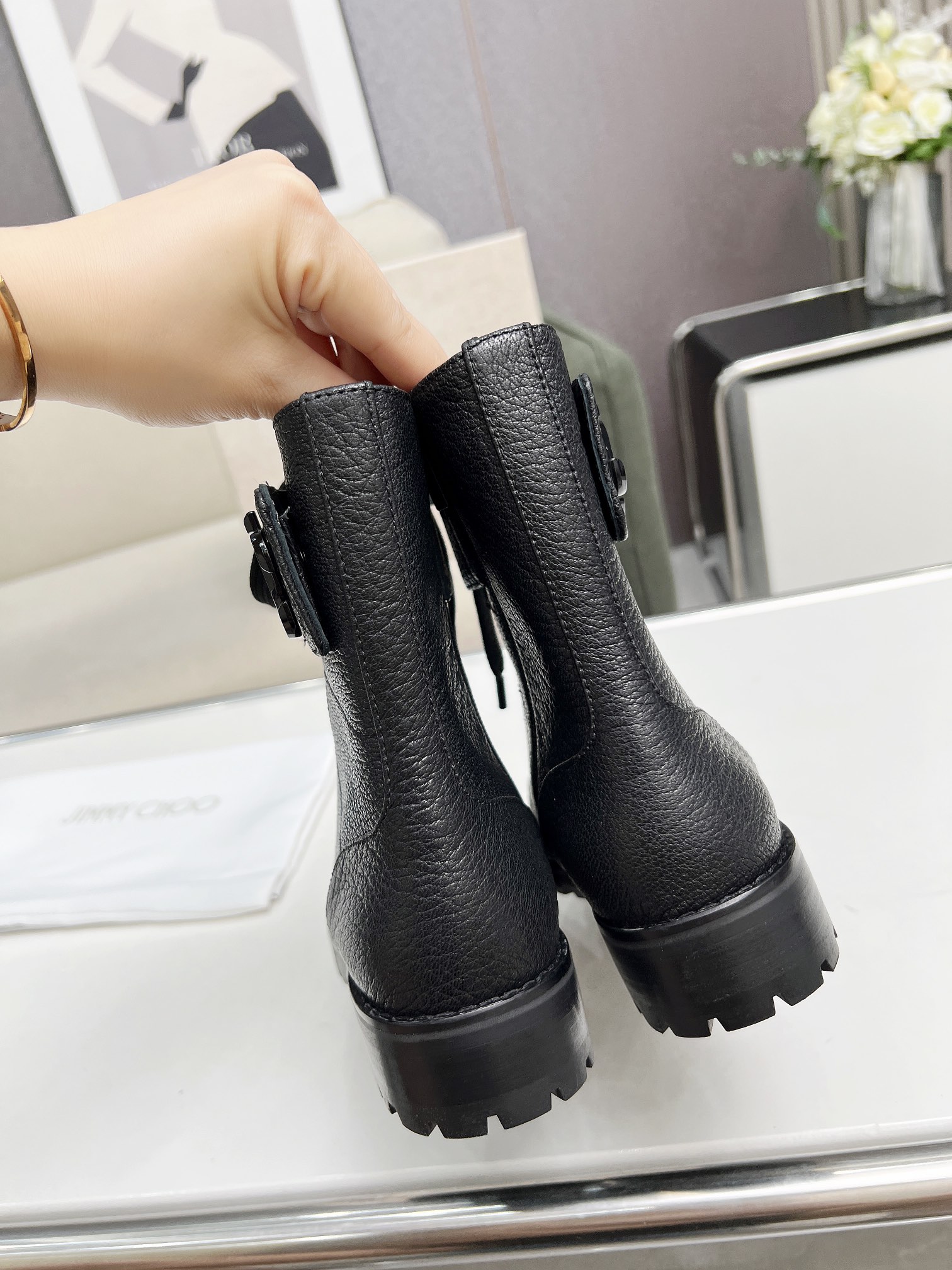 Jimmy Choo CEIRUS FLAT Calf Ankle Boots – Features, Price, and Details - 图片 5