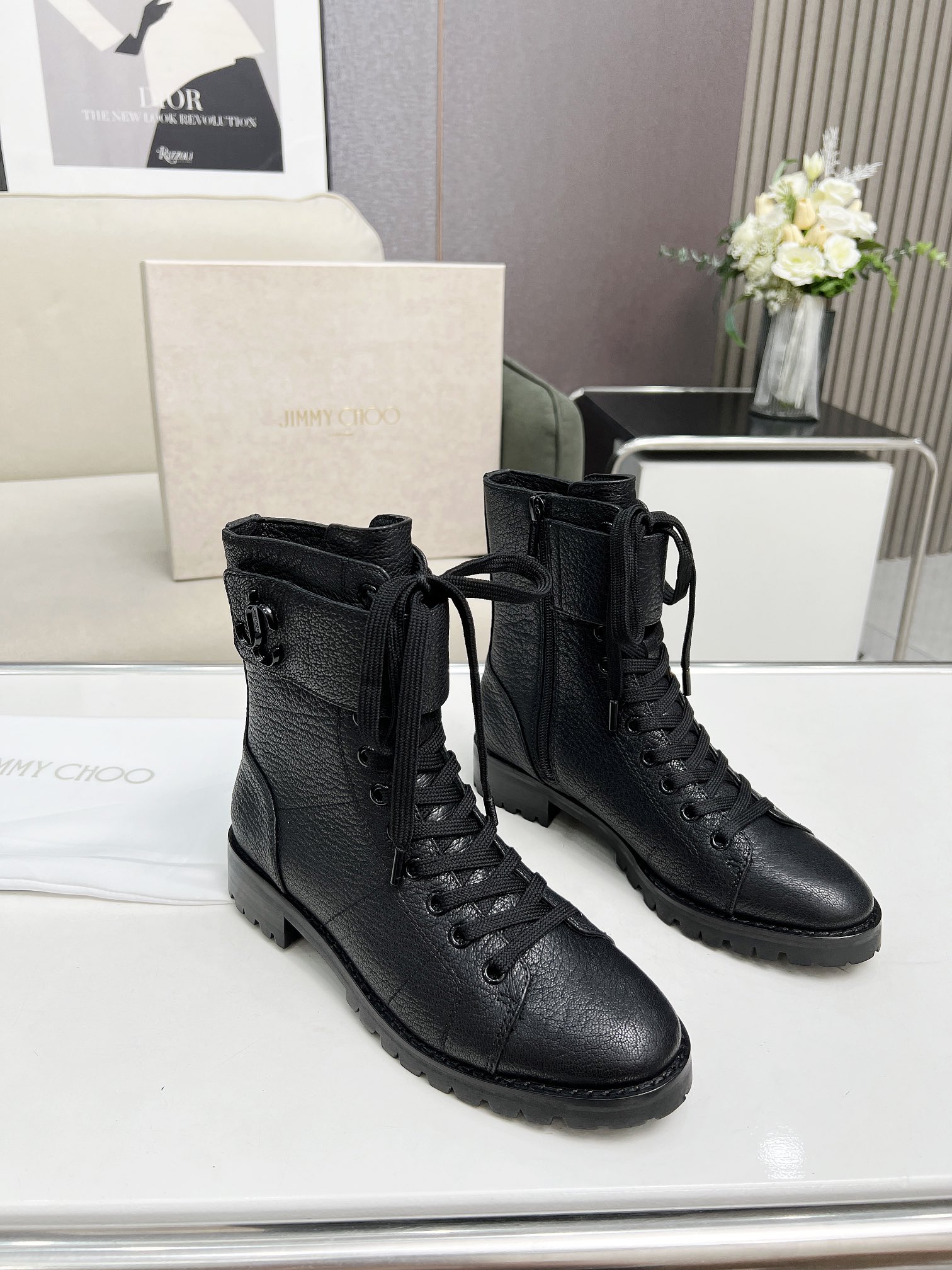 Jimmy Choo CEIRUS FLAT Calf Ankle Boots – Features, Price, and Details - 图片 2