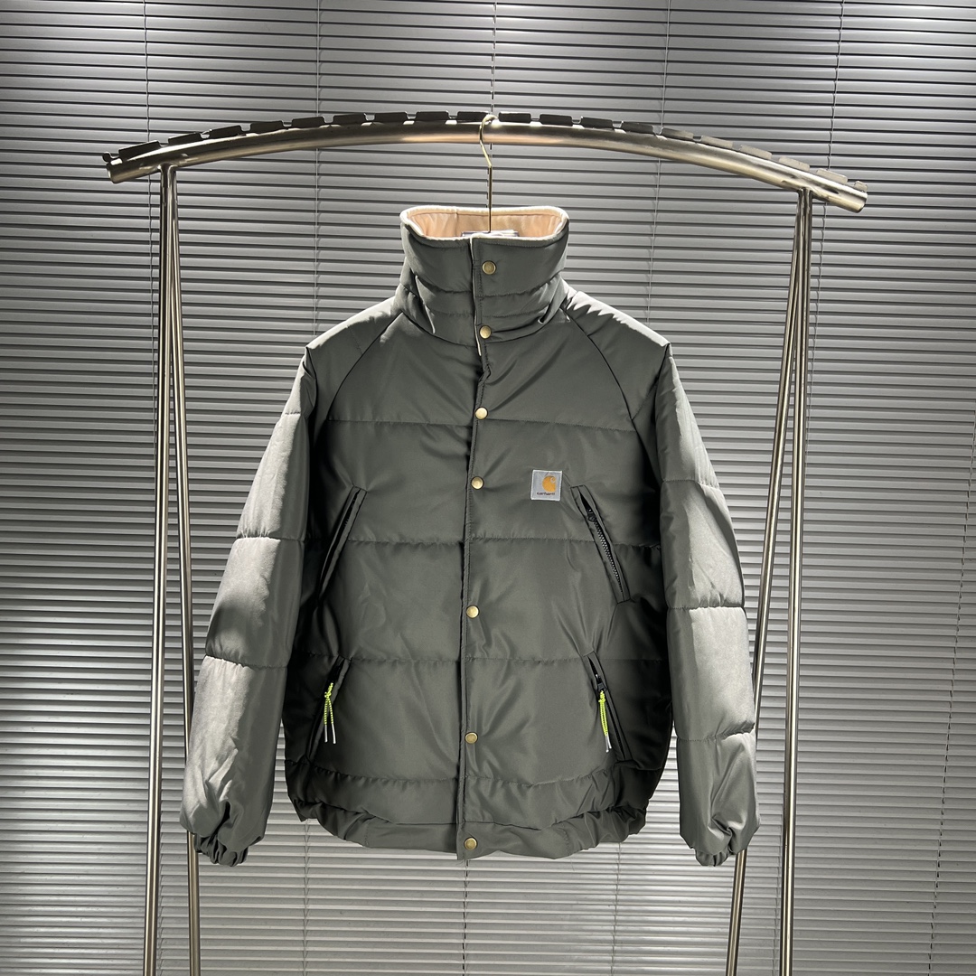 Carhartt 2023Fw Winter Outdoors Clothing Wallchart: American Style, Warm, Stylish in Khaki/Grey Green. - 图片 5