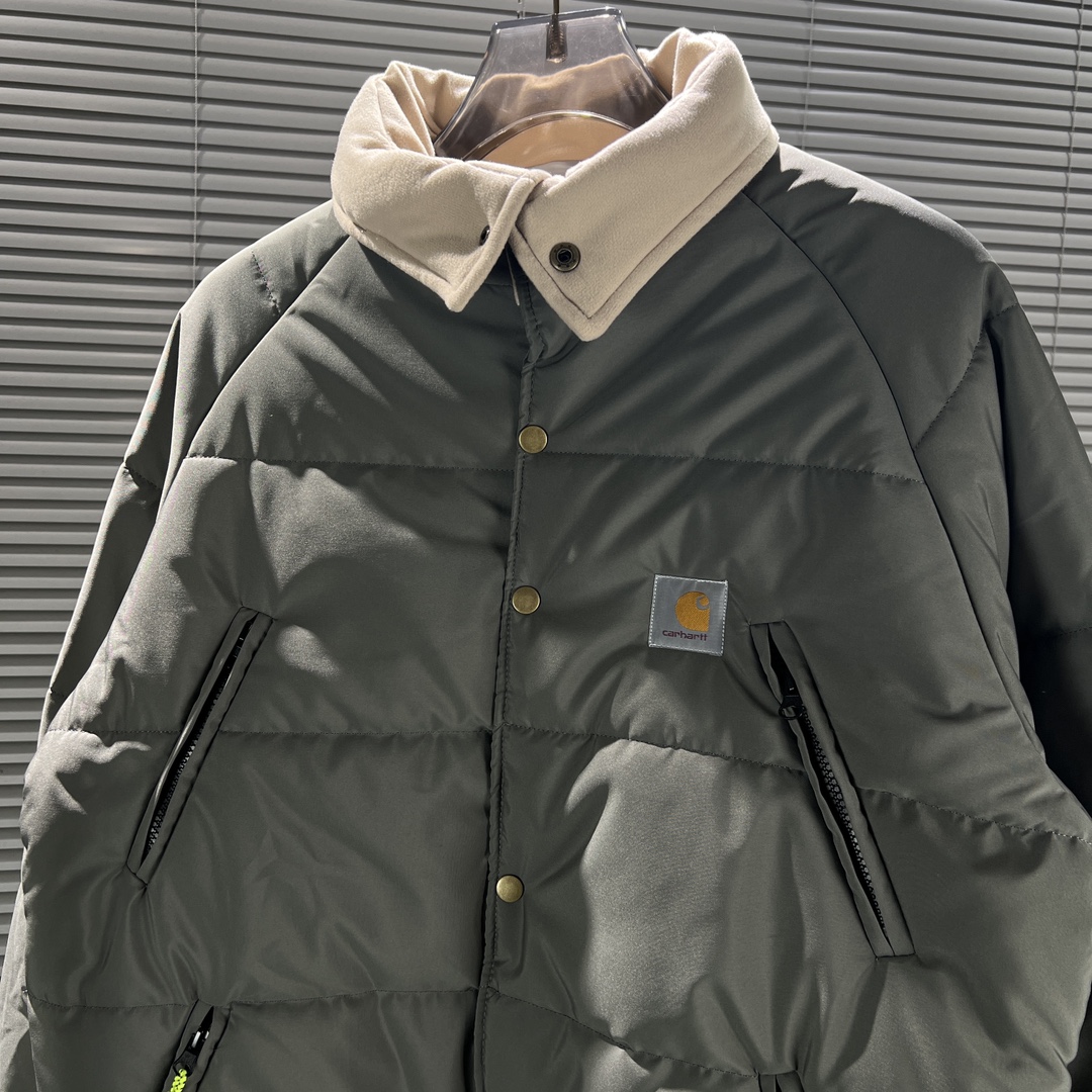 Carhartt 2023Fw Winter Outdoors Clothing Wallchart: American Style, Warm, Stylish in Khaki/Grey Green. - 图片 7