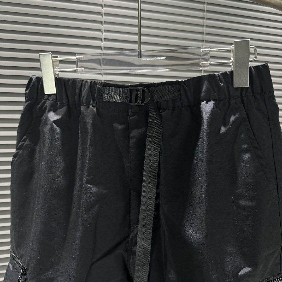 “CDA#C23 Top Version Carhartt WiM Reflective Shorts with Customized Comfort and Ventilation” - 图片 6