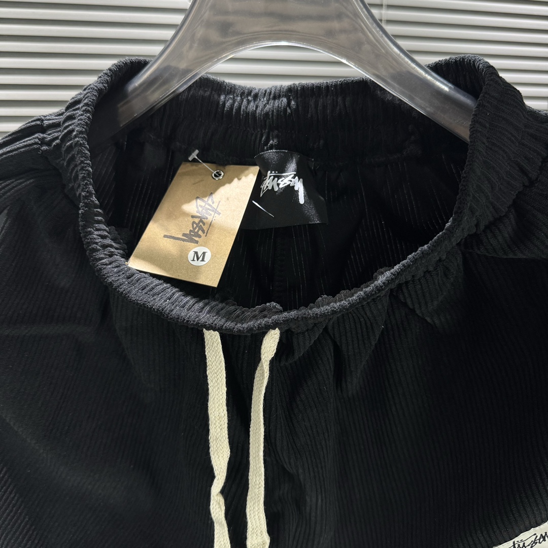 Stussy 2024FW High Street Five-Minute Shorts with Flames Embroidery in Black and White - 图片 9