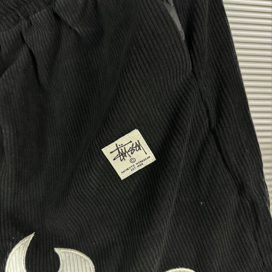 Stussy 2024FW High Street Five-Minute Shorts with Flames Embroidery in Black and White - 图片 6